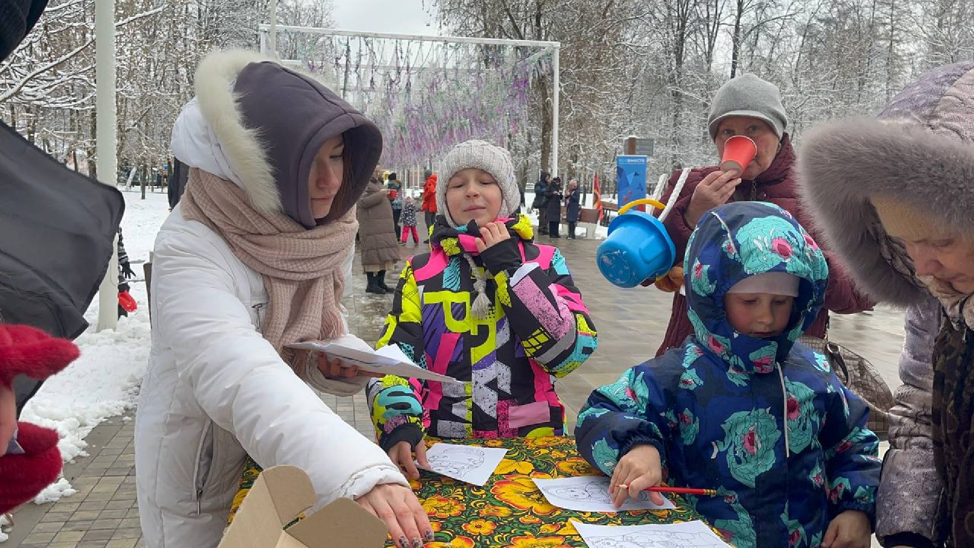 Праздник, Парк, Рисование, день народного единства, вертикалка,