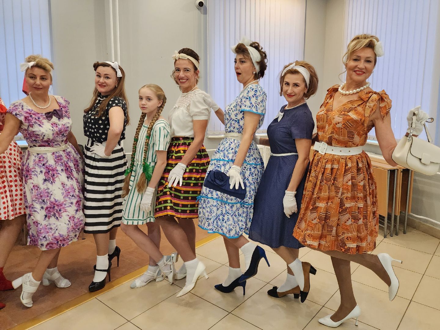 Подольск, дефиле костюмов, мода, день народного единства, вертикалка,