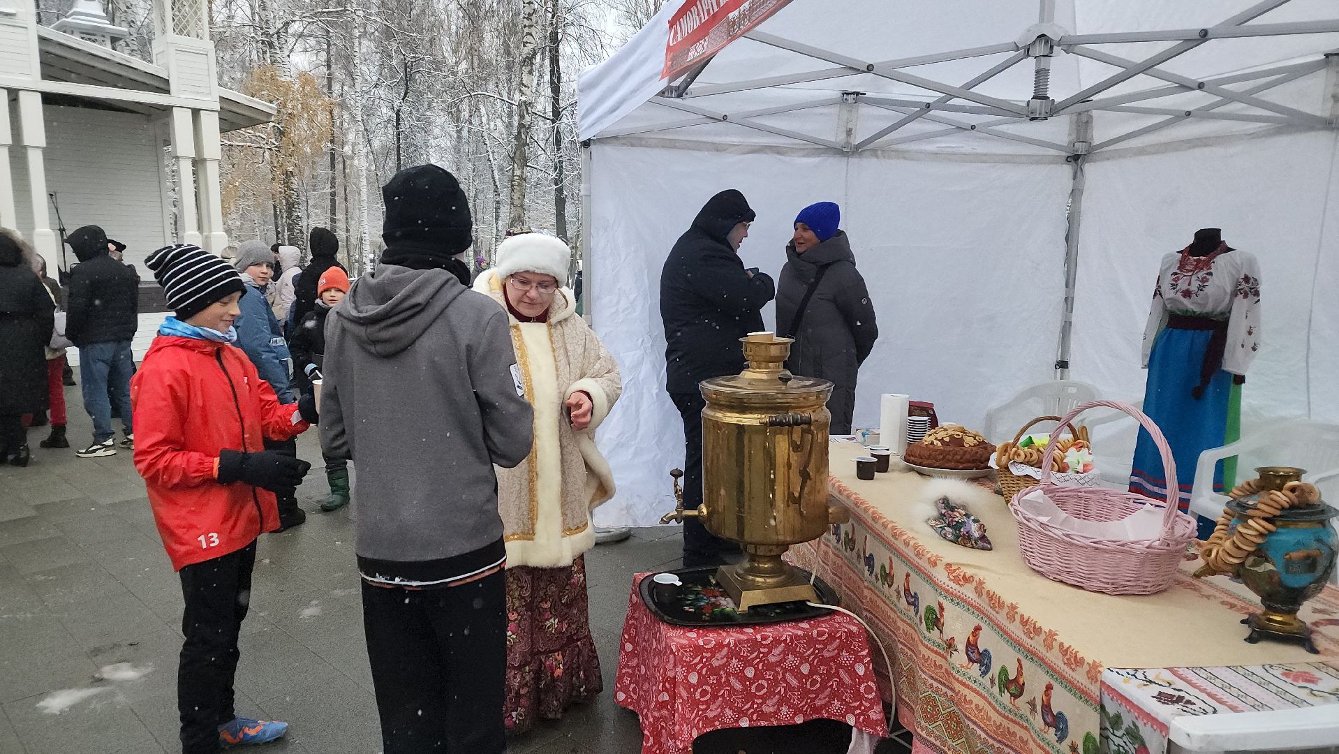 пушкино, вертикалка, чай, день народного единства, чаепитие, национальные блюда, жители, праздник,