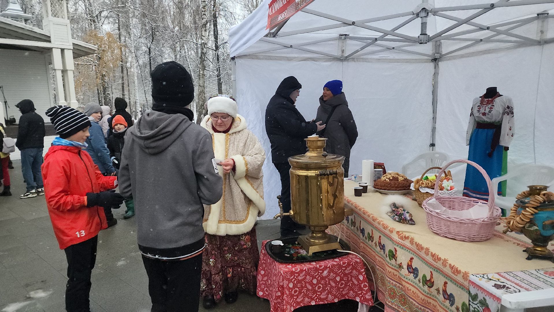 пушкино, вертикалка, чай, день народного единства, чаепитие, национальные блюда, жители, праздник,