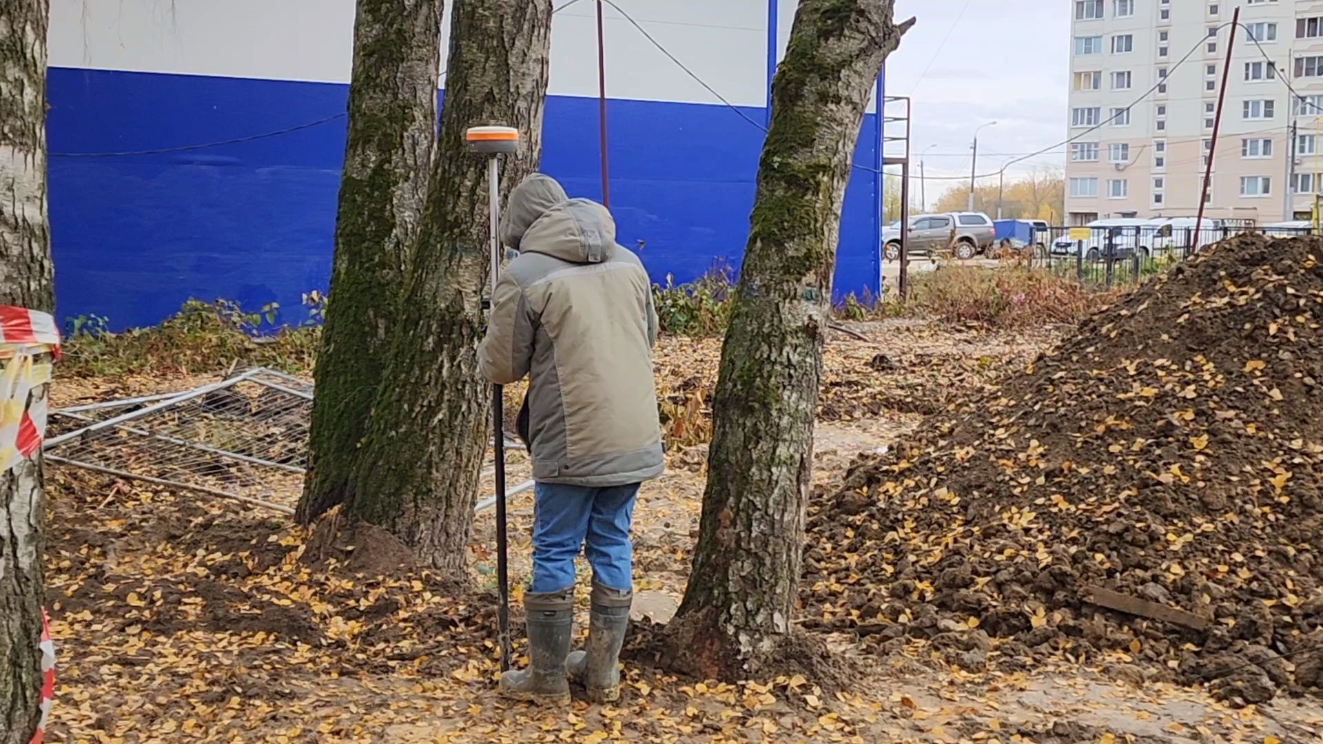 Чехов, микрорайон Губернский, лесопарк, лесопарковая зона отдыха, строительство, благоустройство, прокладка инженерных сетей, электроснабжение, региональная программа Парки в лесу, вертикалка, вертикальное видео,