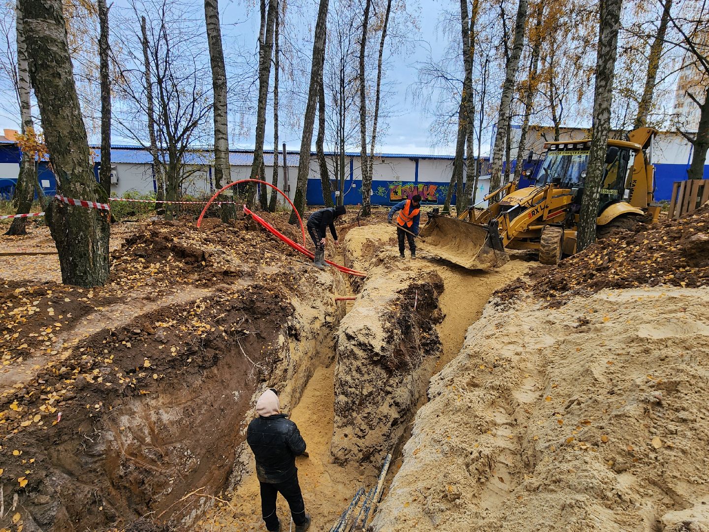 Чехов, микрорайон Губернский, лесопарк, лесопарковая зона отдыха, строительство, благоустройство, прокладка инженерных сетей, электроснабжение, региональная программа Парки в лесу, вертикалка, вертикальное видео,