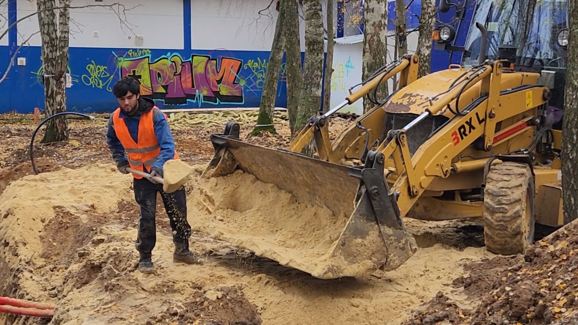 Чехов, микрорайон Губернский, лесопарк, лесопарковая зона отдыха, строительство, благоустройство, прокладка инженерных сетей, электроснабжение, региональная программа Парки в лесу, вертикалка, вертикальное видео,