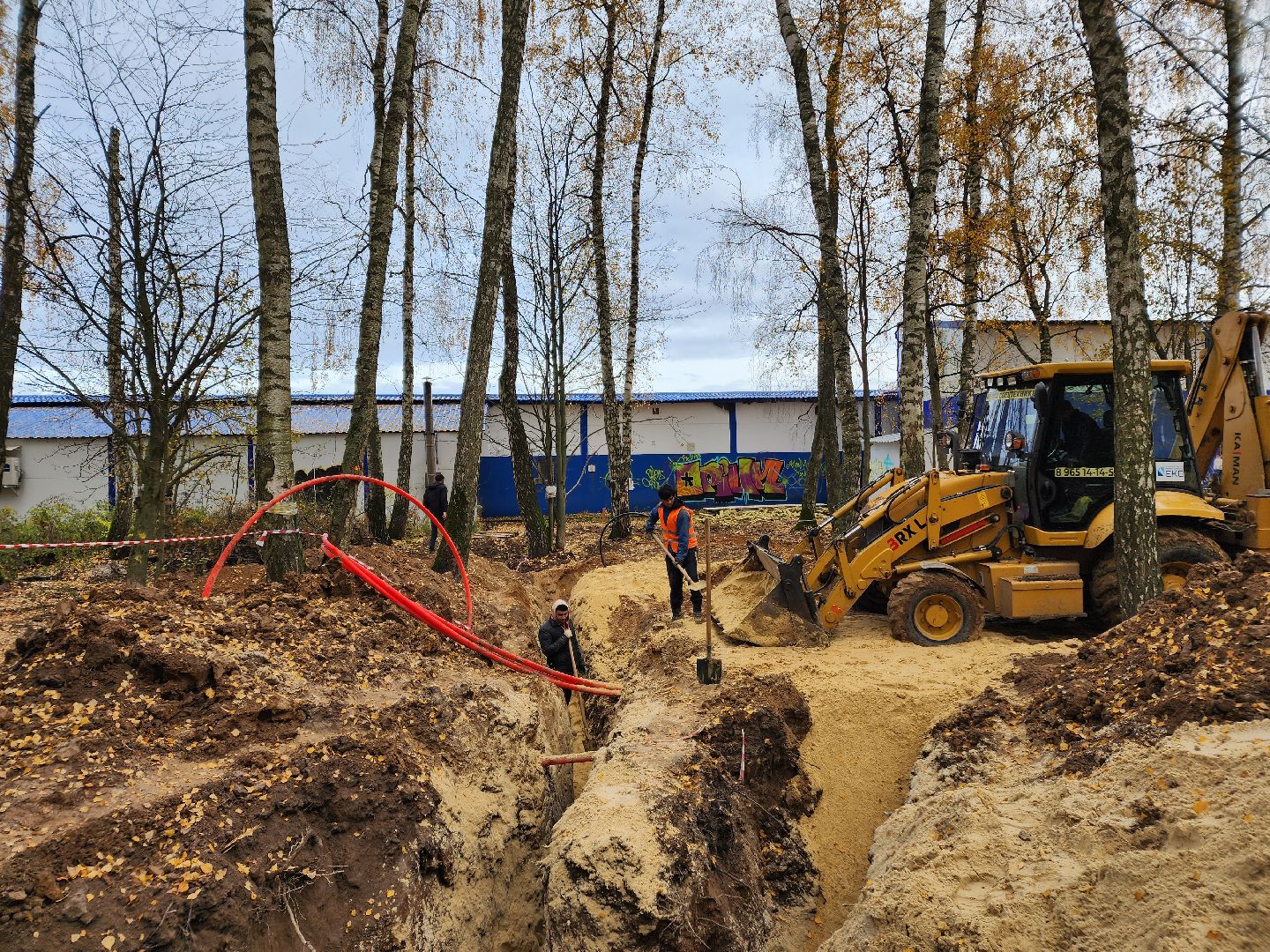 Чехов, микрорайон Губернский, лесопарк, лесопарковая зона отдыха, строительство, благоустройство, прокладка инженерных сетей, электроснабжение, региональная программа Парки в лесу, вертикалка, вертикальное видео,