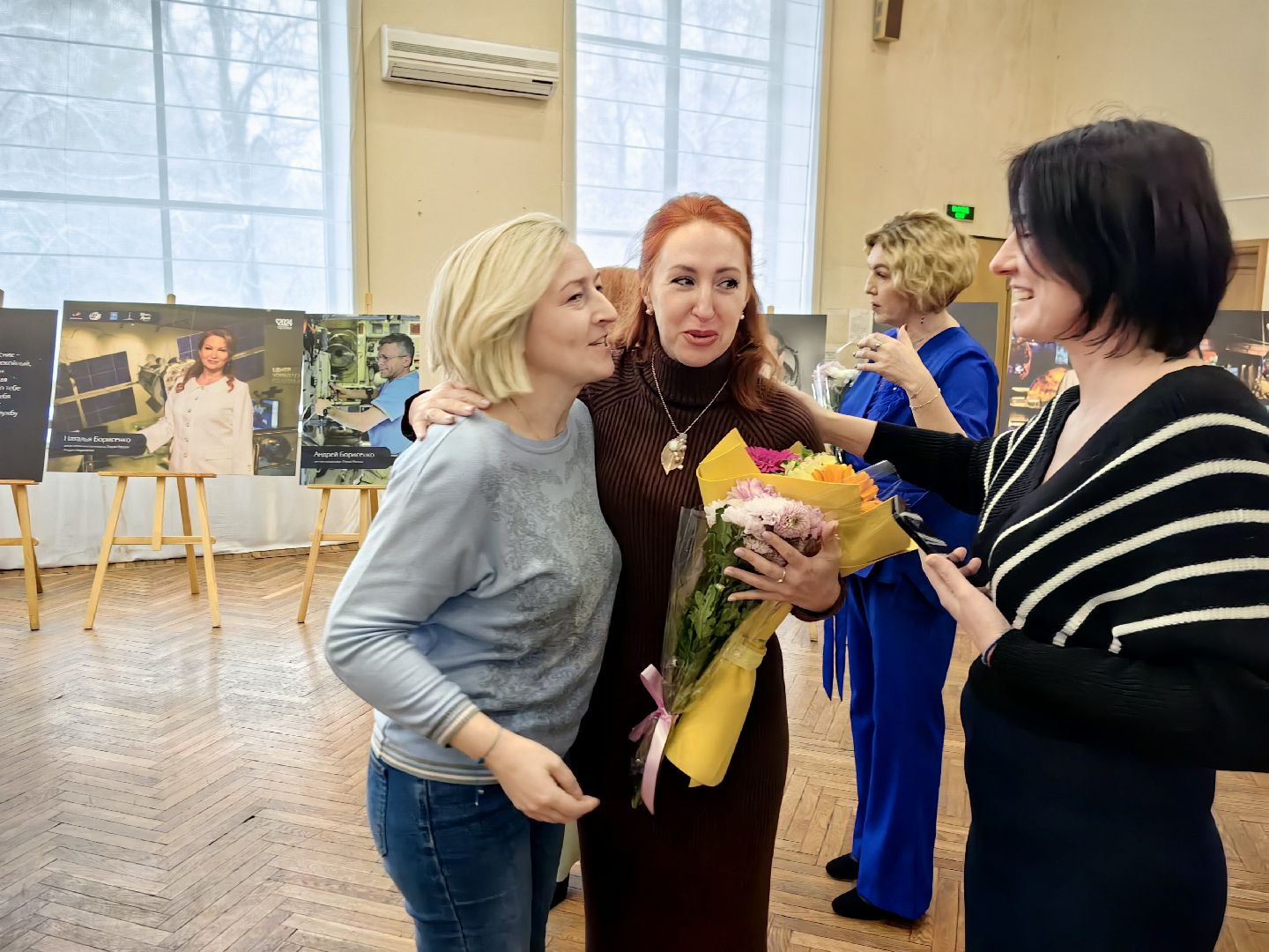 жена героя, проект, выставка, фото, дом космонавтов, вертикалки