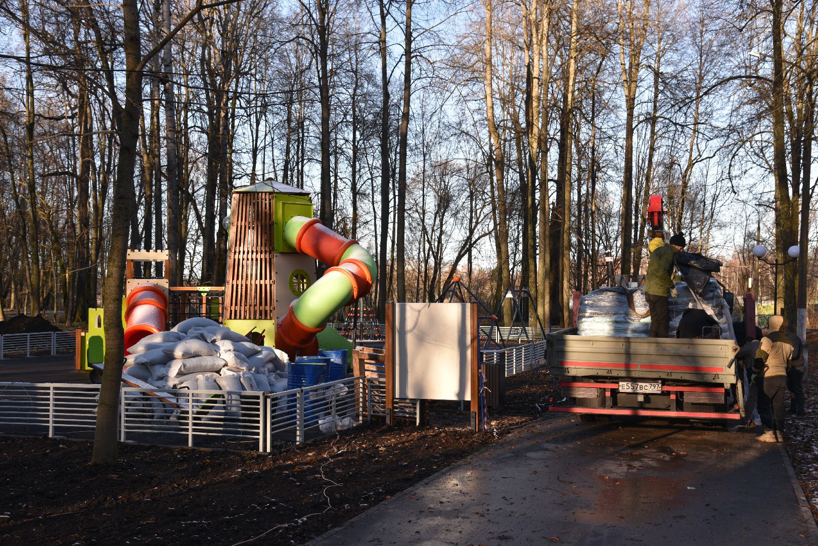 лотошино, лотошинский парк, парки подмосковья, благоустройство, детская игровая площадка, вертикалки,