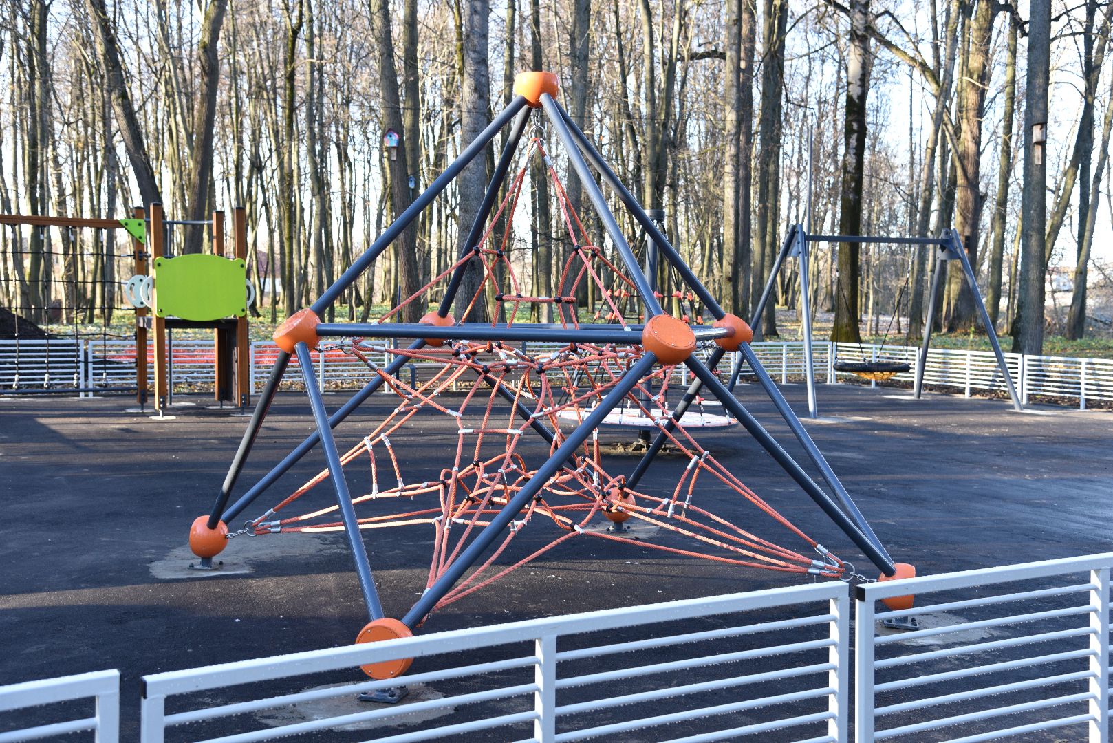 лотошино, лотошинский парк, парки подмосковья, благоустройство, детская игровая площадка, вертикалки,