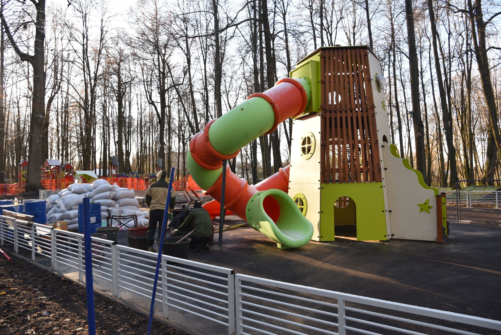лотошино, лотошинский парк, парки подмосковья, благоустройство, детская игровая площадка, вертикалки,
