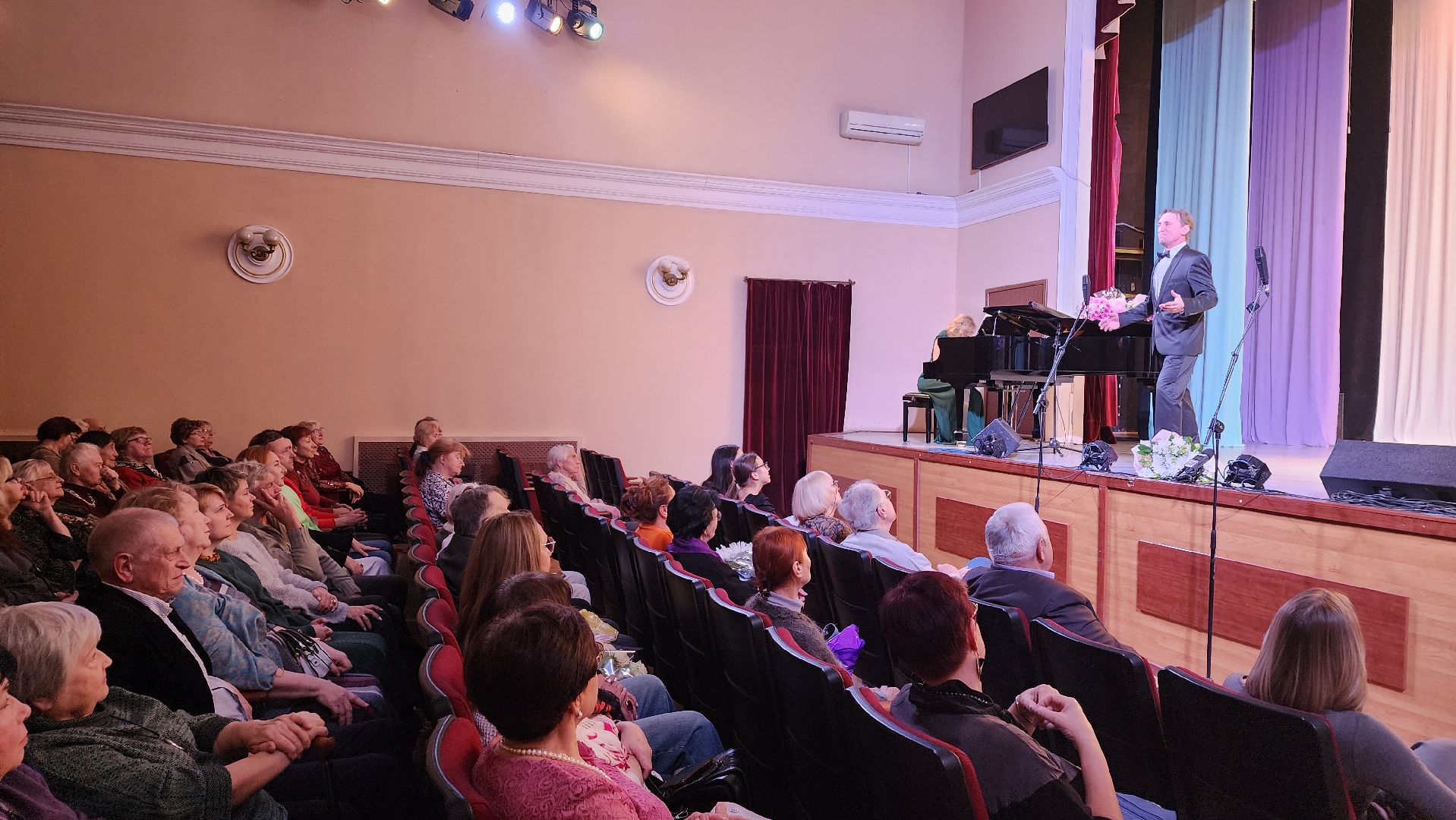 вертикалка, пушкино, юбилей, певица, опера, театр, артисты, концерт,