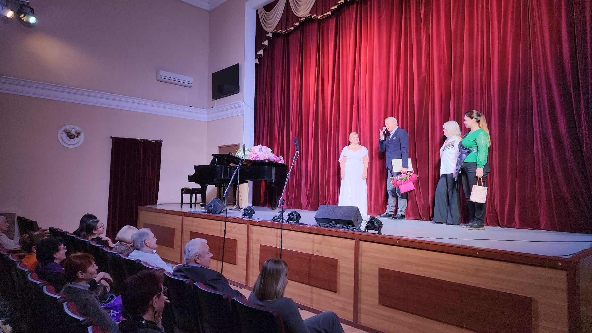 вертикалка, пушкино, юбилей, певица, опера, театр, артисты, концерт,