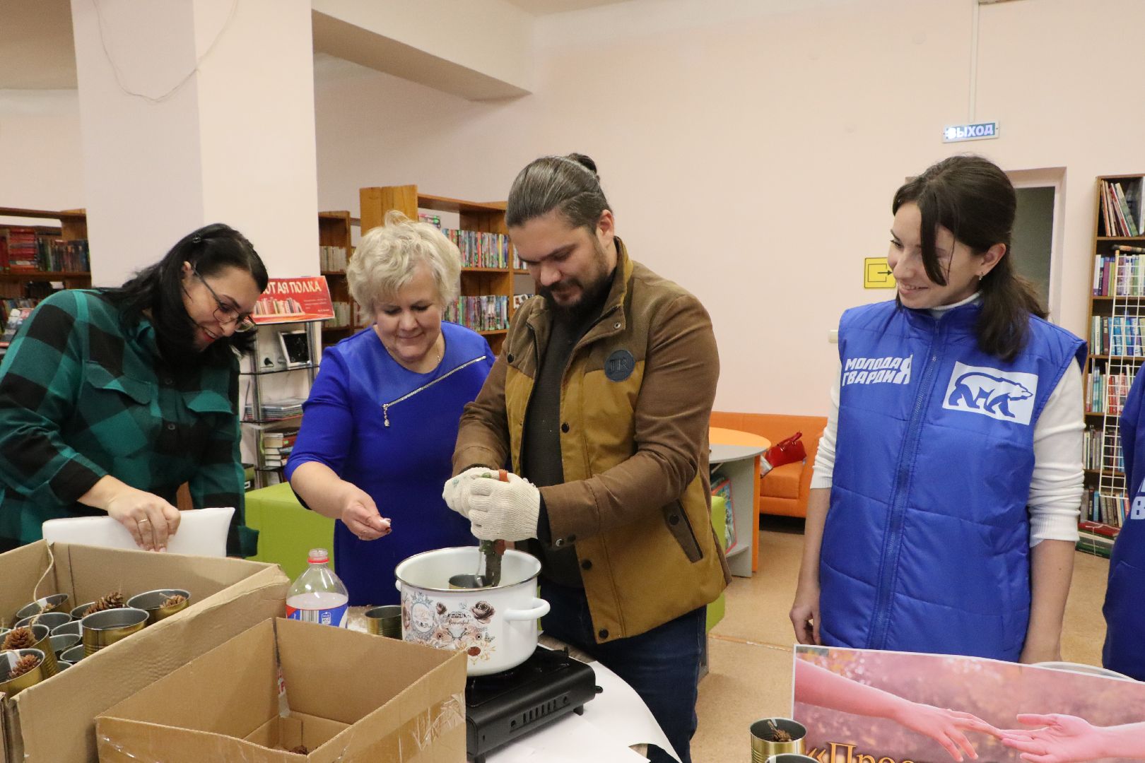 вертикалка, Серебряные Пруды, Волонтеры, окопные свечи,