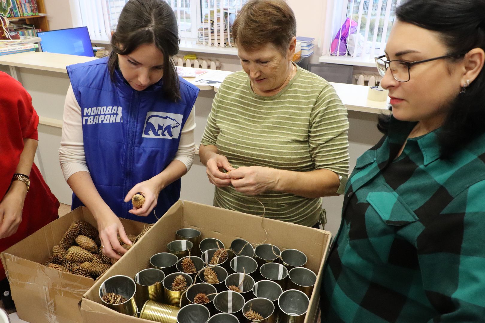 вертикалка, Серебряные Пруды, Волонтеры, окопные свечи,