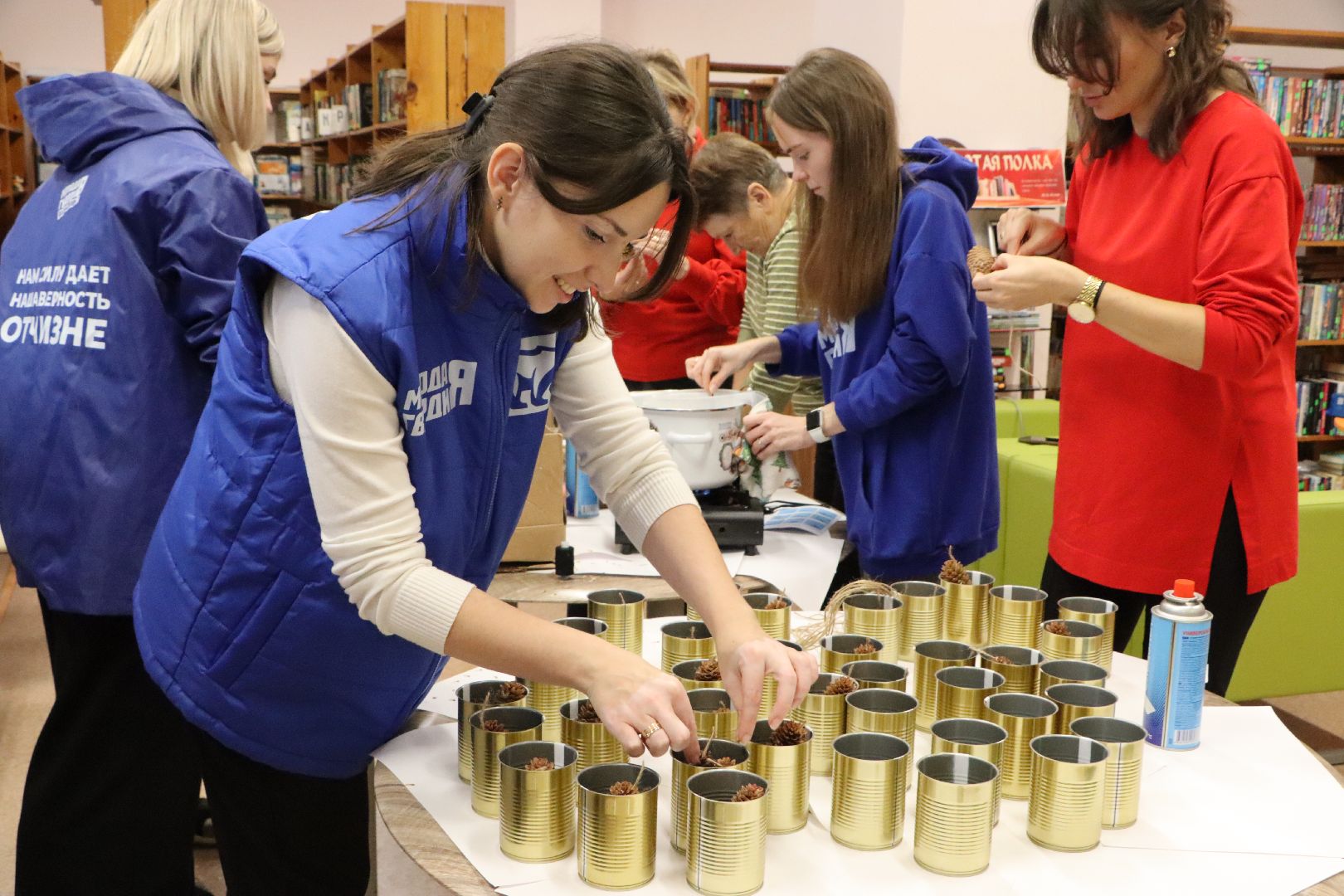 вертикалка, Серебряные Пруды, Волонтеры, окопные свечи,