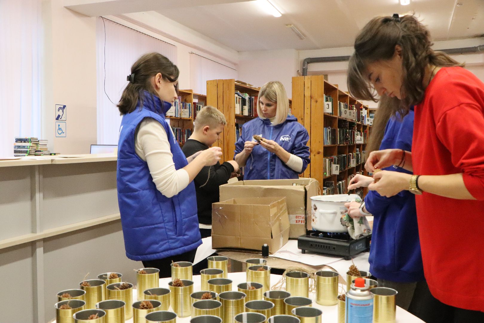 вертикалка, Серебряные Пруды, Волонтеры, окопные свечи,