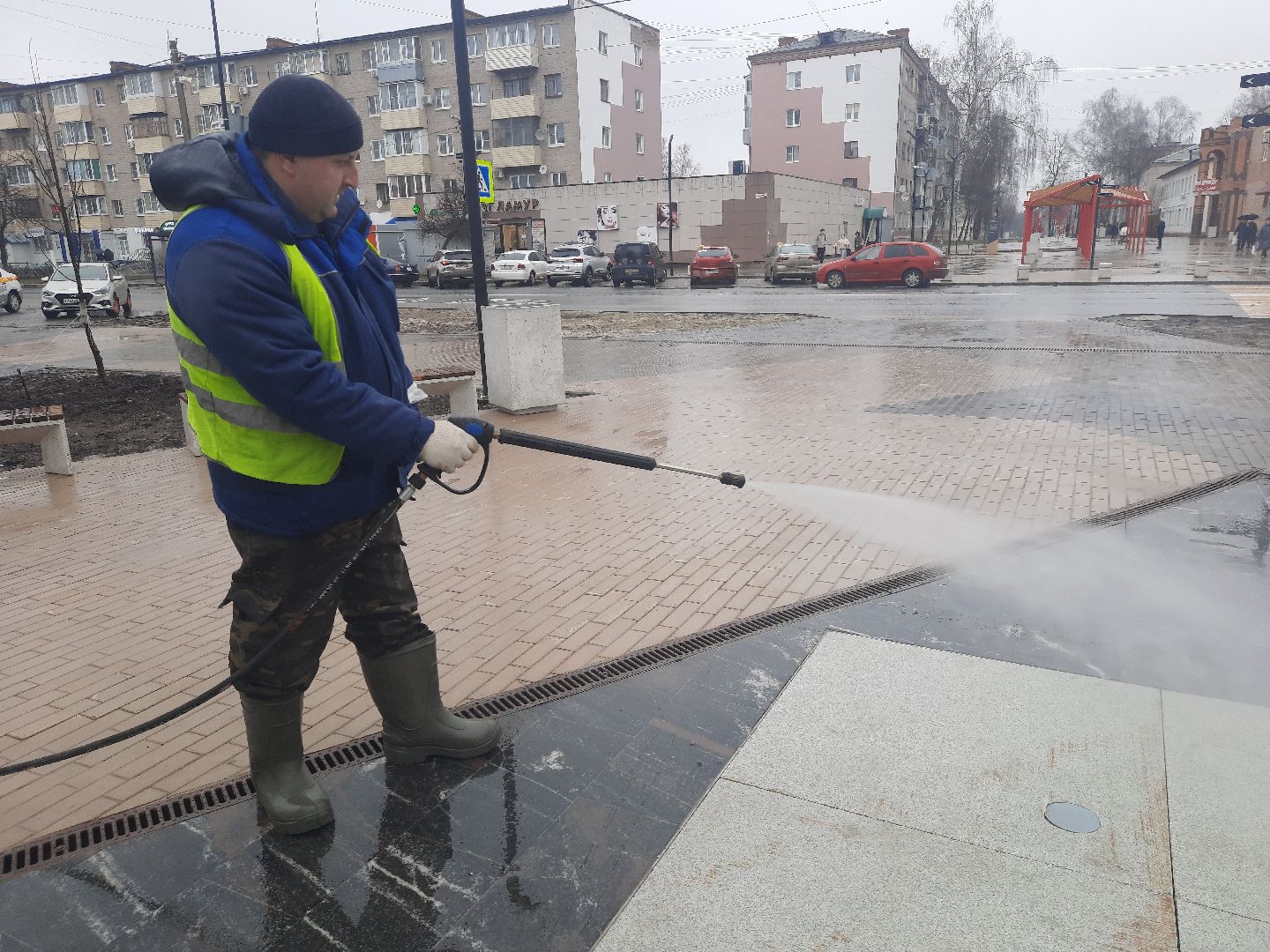 Шатура, Уборка улиц. мойка сухого фонтана