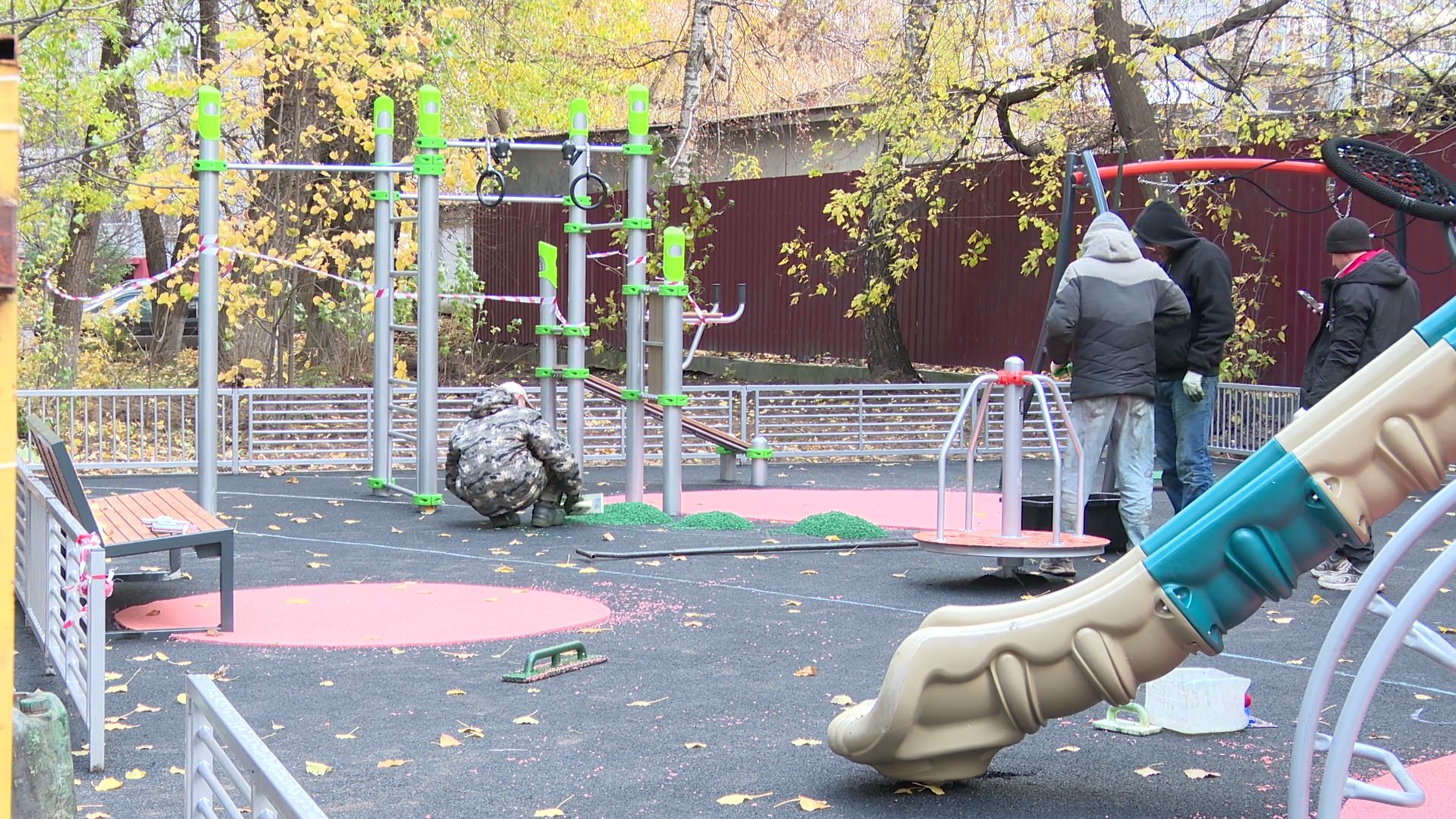 Реутов, вертикалки,детская площадка, качели, карусели, горки, скамейки, освещение,