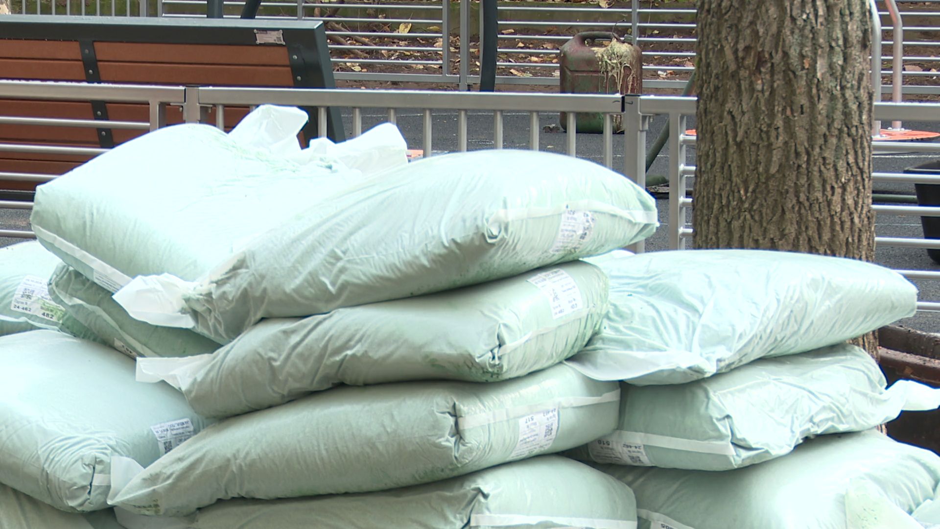 Реутов, вертикалки,детская площадка, качели, карусели, горки, скамейки, освещение,