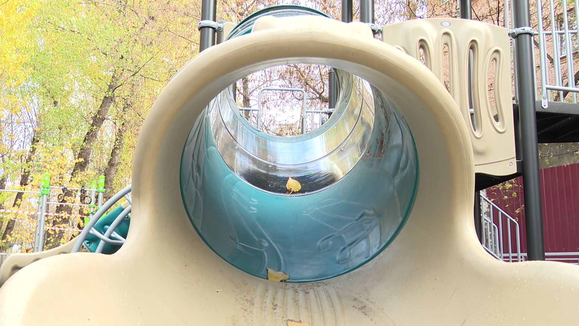 Реутов, вертикалки,детская площадка, качели, карусели, горки, скамейки, освещение,