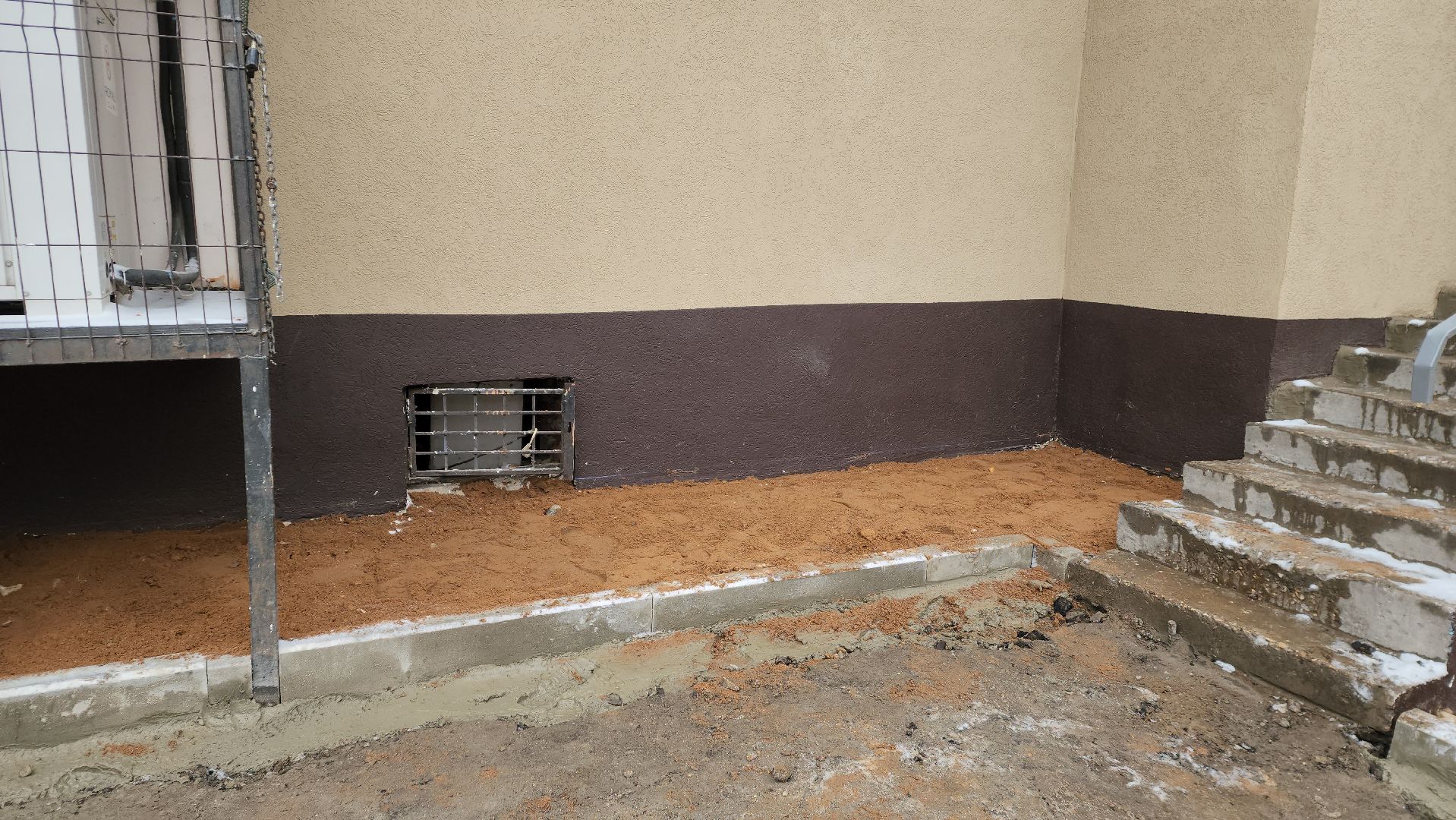 пушкино, отмостка дома, асфальтовое покрытие, капремонт, стоянка, вертикалка, рабочие, благоустройство,