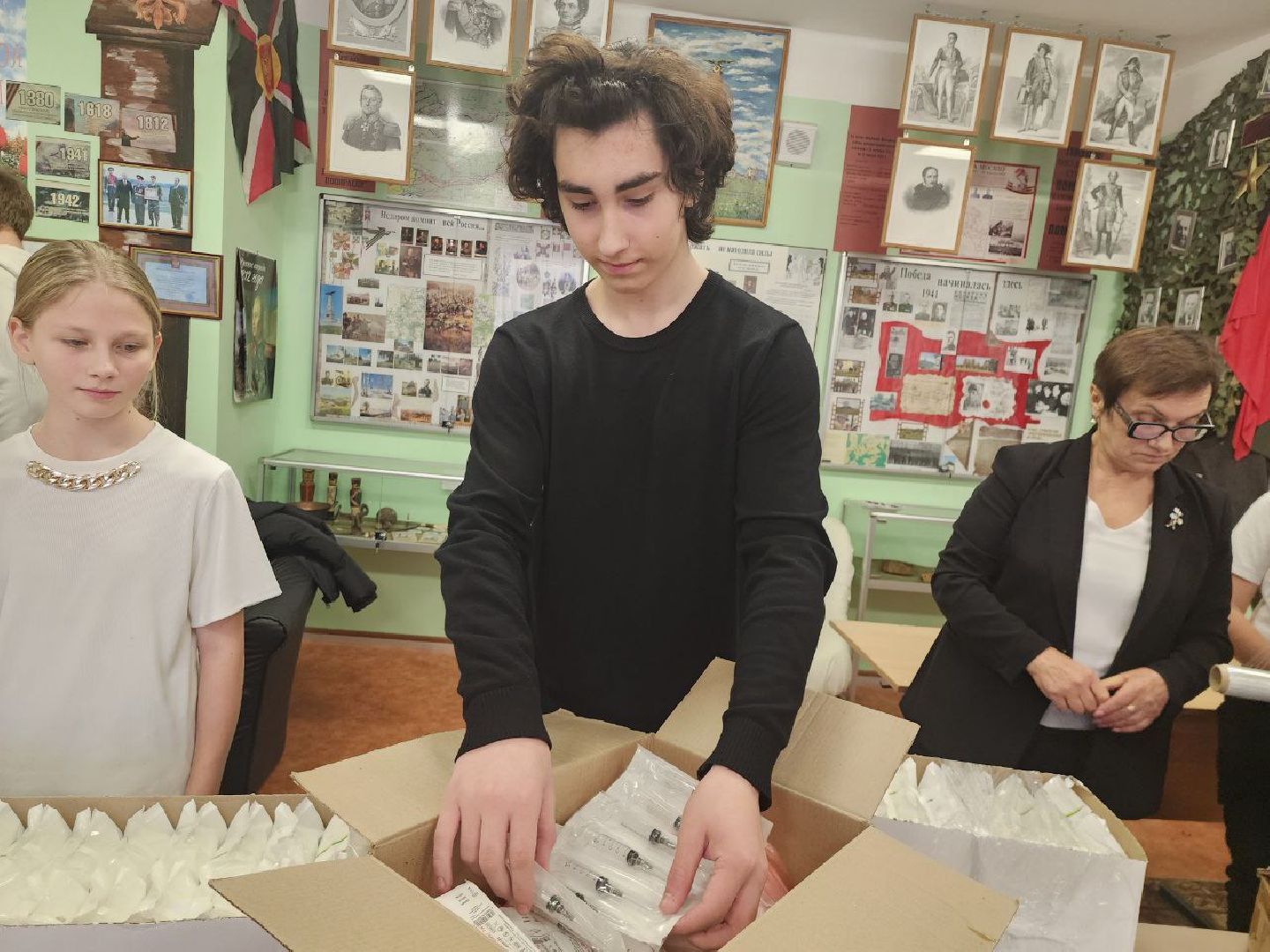 можайск, можайский городской округ, подмосковье, спецоперация,школьники, гумпомощь, военнослужащие, сво, вертикалки