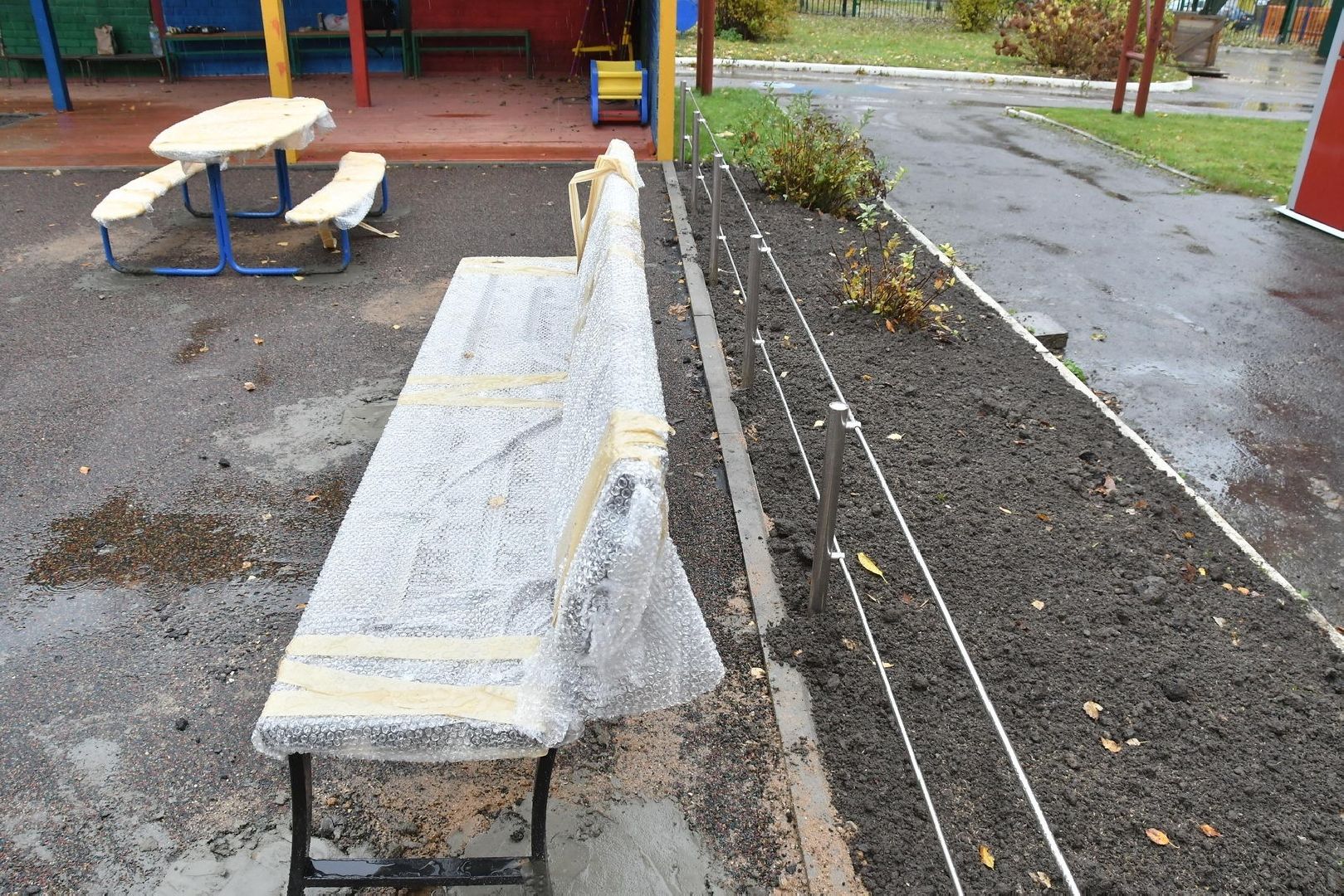 школа Попова Власиха, дошкольный корпус Поповки, Власиха школа Попова, благоустройство детской площадки, ясельная группа в Поповке,