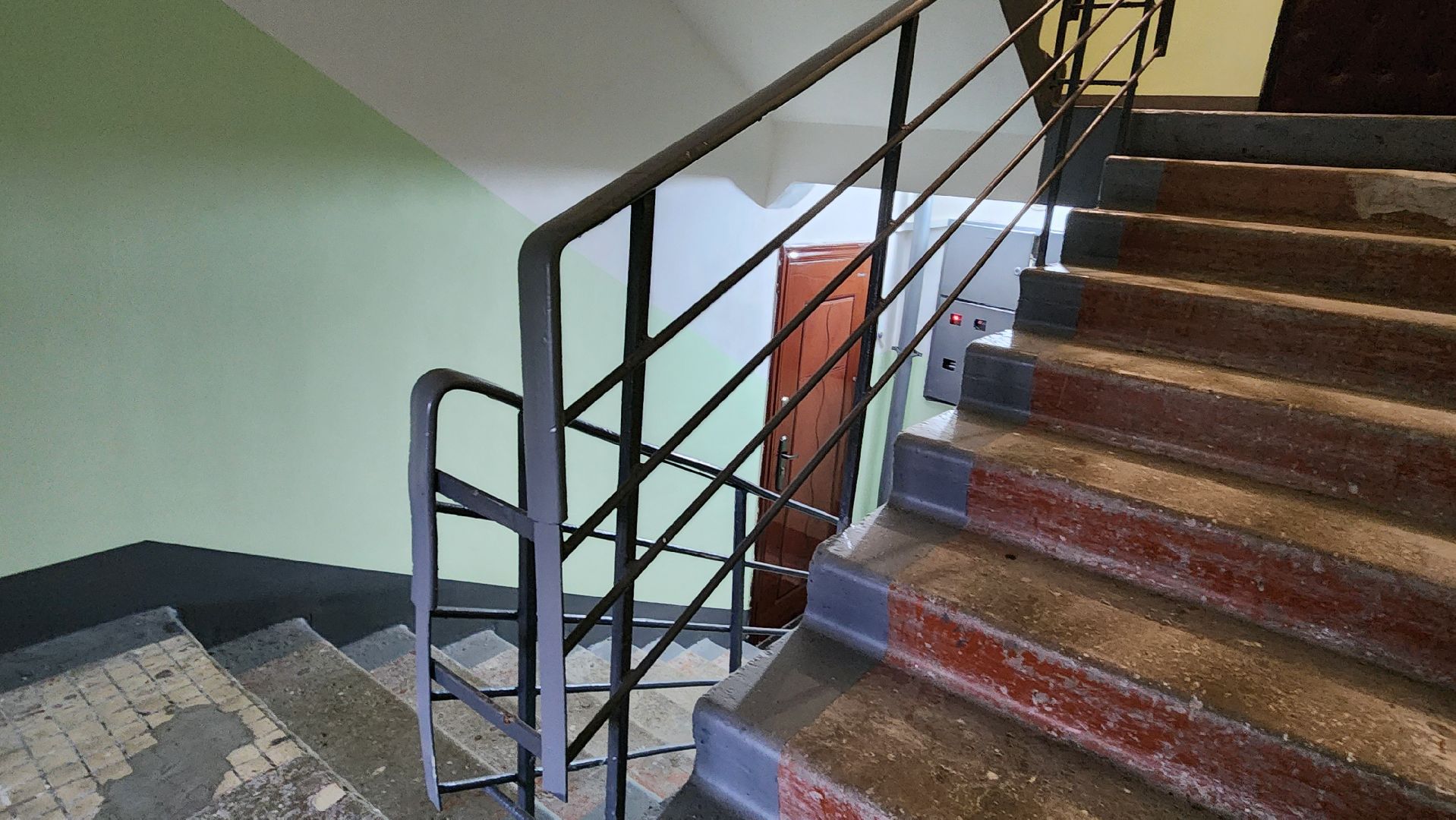 Раменский округ, Село Ульянино, Ремонт подъездов в Ульянино, Вертикальное видео, Вертикалка,