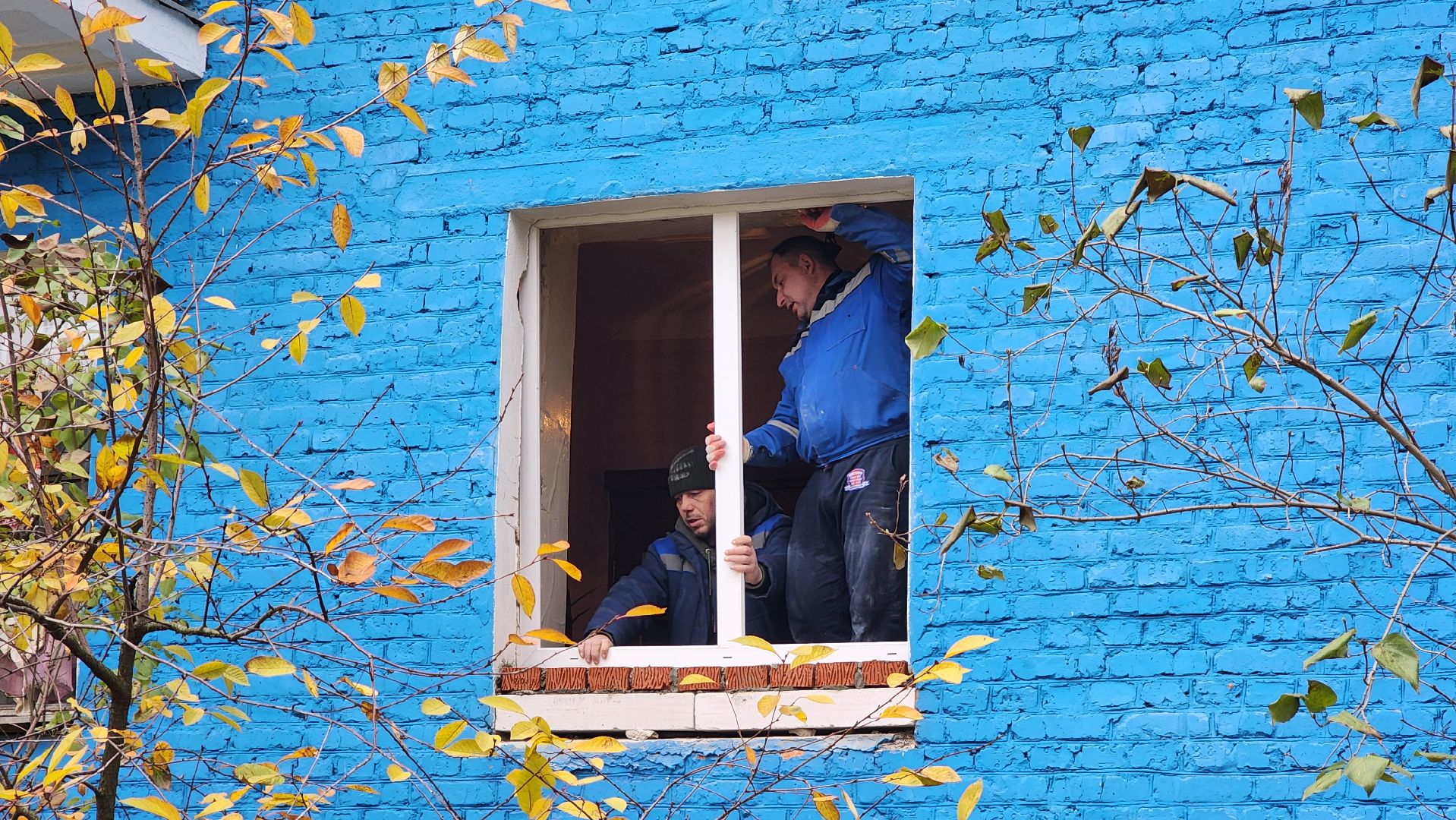 Вертикалка, Окно,