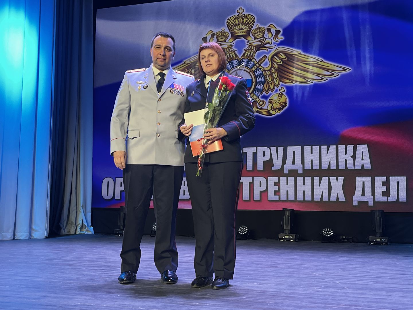 полицейские, полиция, день сотрудников мвд, концерт,