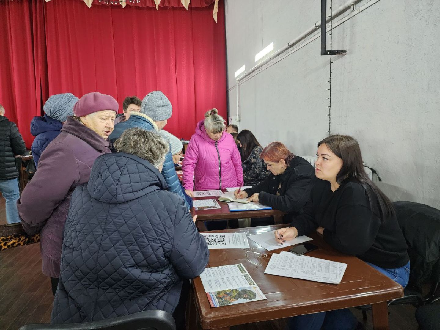 можайск, можайский городской округ, подмосковье, выездная администрация, встреча с жителями, обращения граждан, власть, дорога, ремонт дороги, вертикалки,