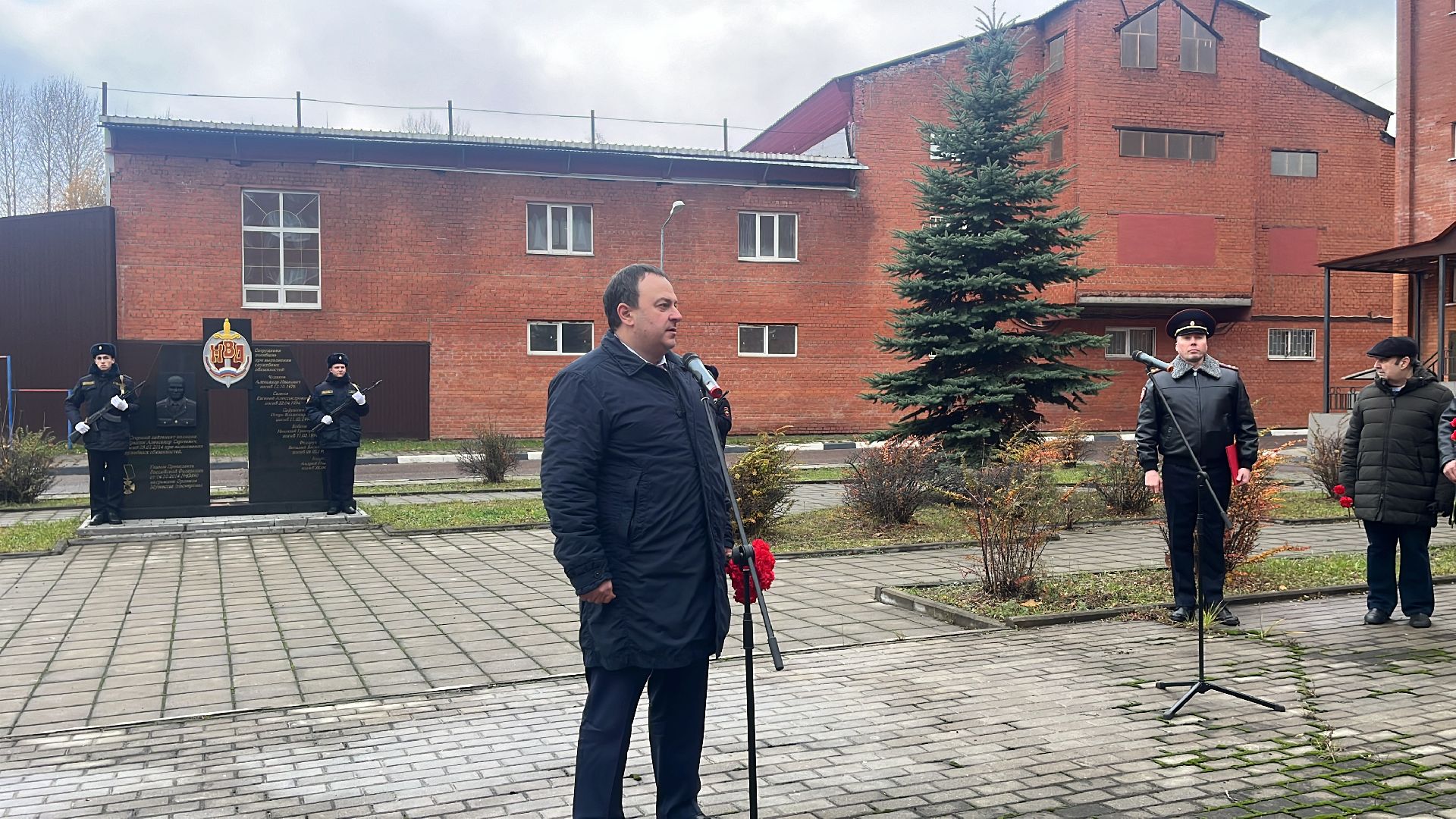 мвд, мвд россии, день полиции, полиция, память, полицейские, милиция, милиционеры, погибшие, товарищи,