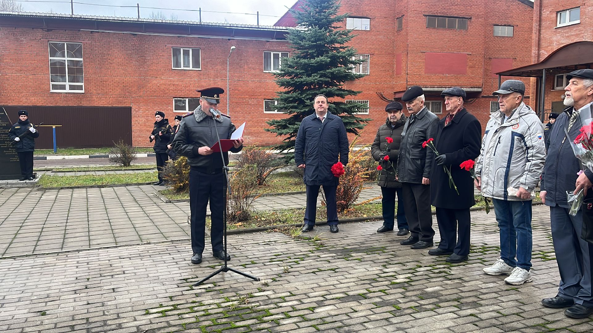 мвд, мвд россии, день полиции, полиция, память, полицейские, милиция, милиционеры, погибшие, товарищи,