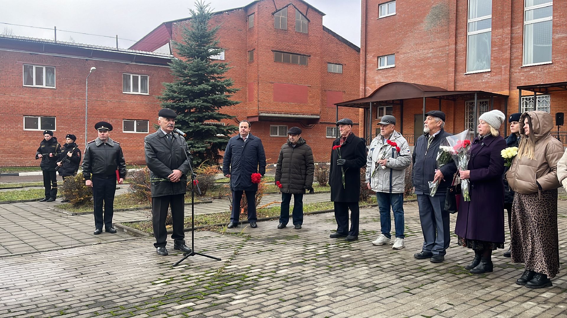 мвд, мвд россии, день полиции, полиция, память, полицейские, милиция, милиционеры, погибшие, товарищи,