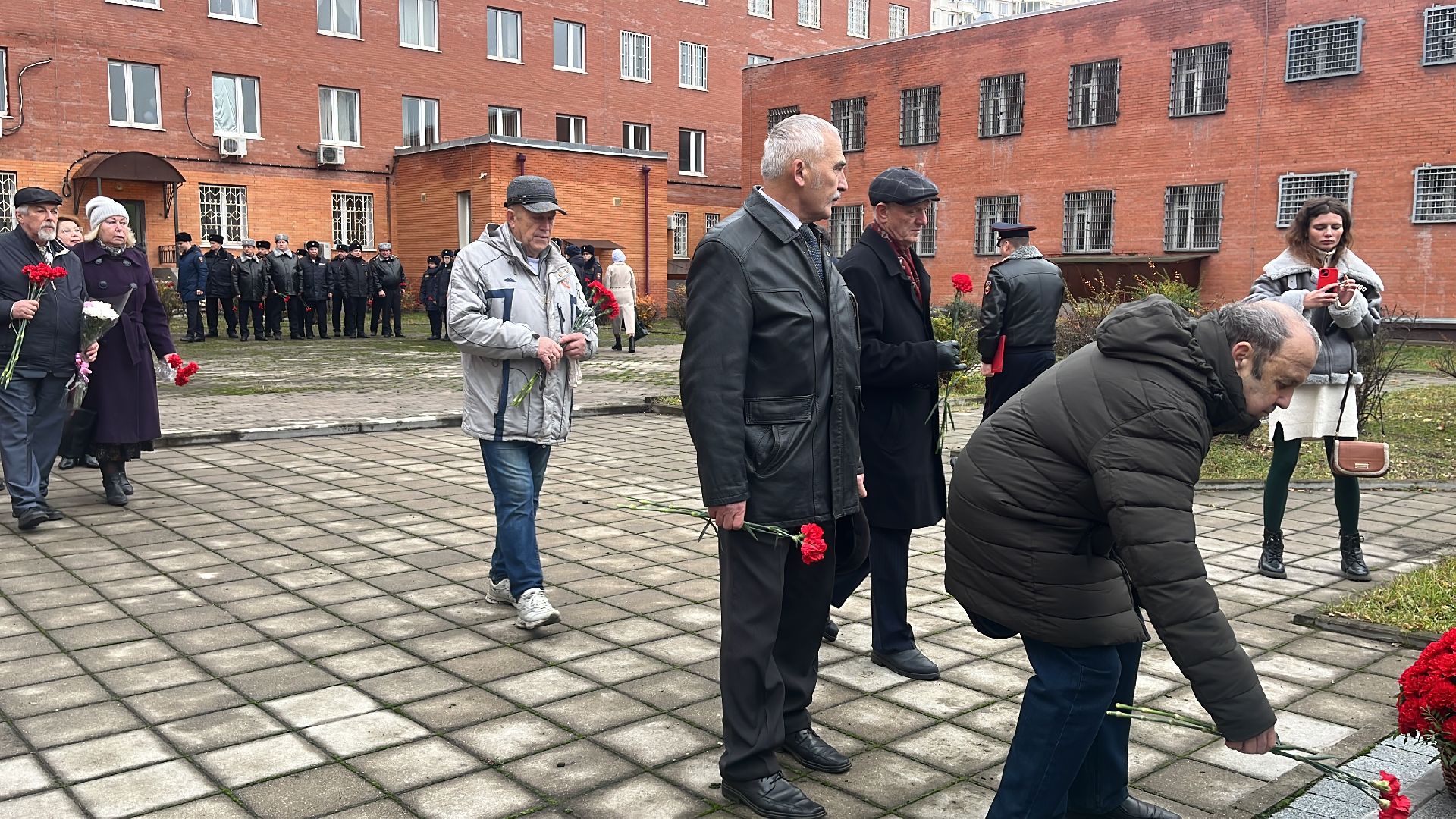 мвд, мвд россии, день полиции, полиция, память, полицейские, милиция, милиционеры, погибшие, товарищи,