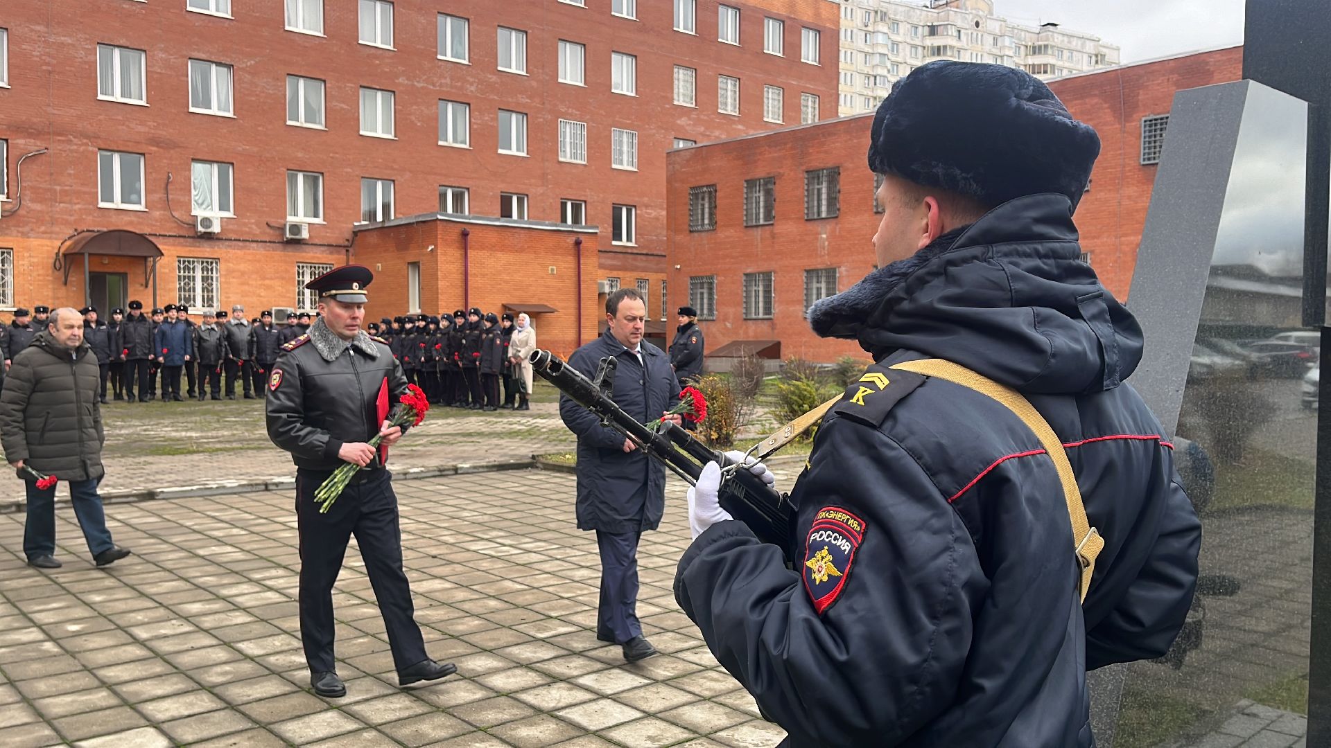 мвд, мвд россии, день полиции, полиция, память, полицейские, милиция, милиционеры, погибшие, товарищи,