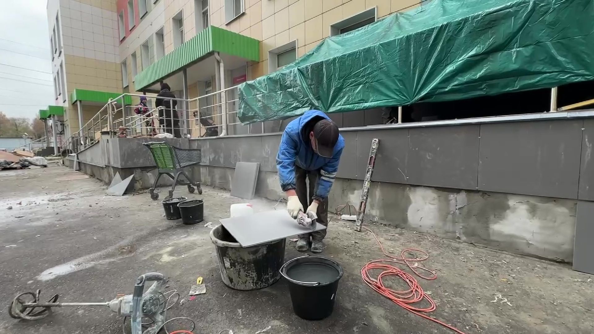 Реутов, вертикалки, ремонт фасада, медицина, строительство, детская поликлиника,