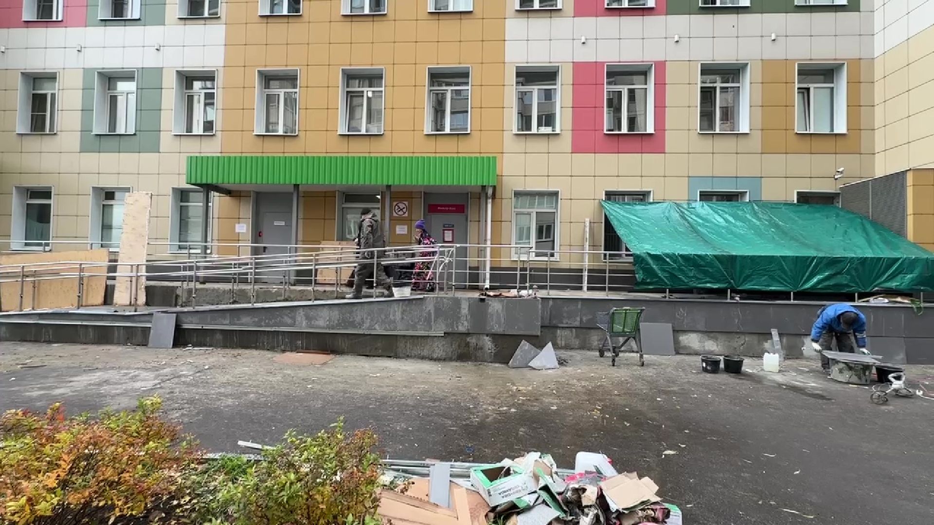 Реутов, вертикалки, ремонт фасада, медицина, строительство, детская поликлиника,