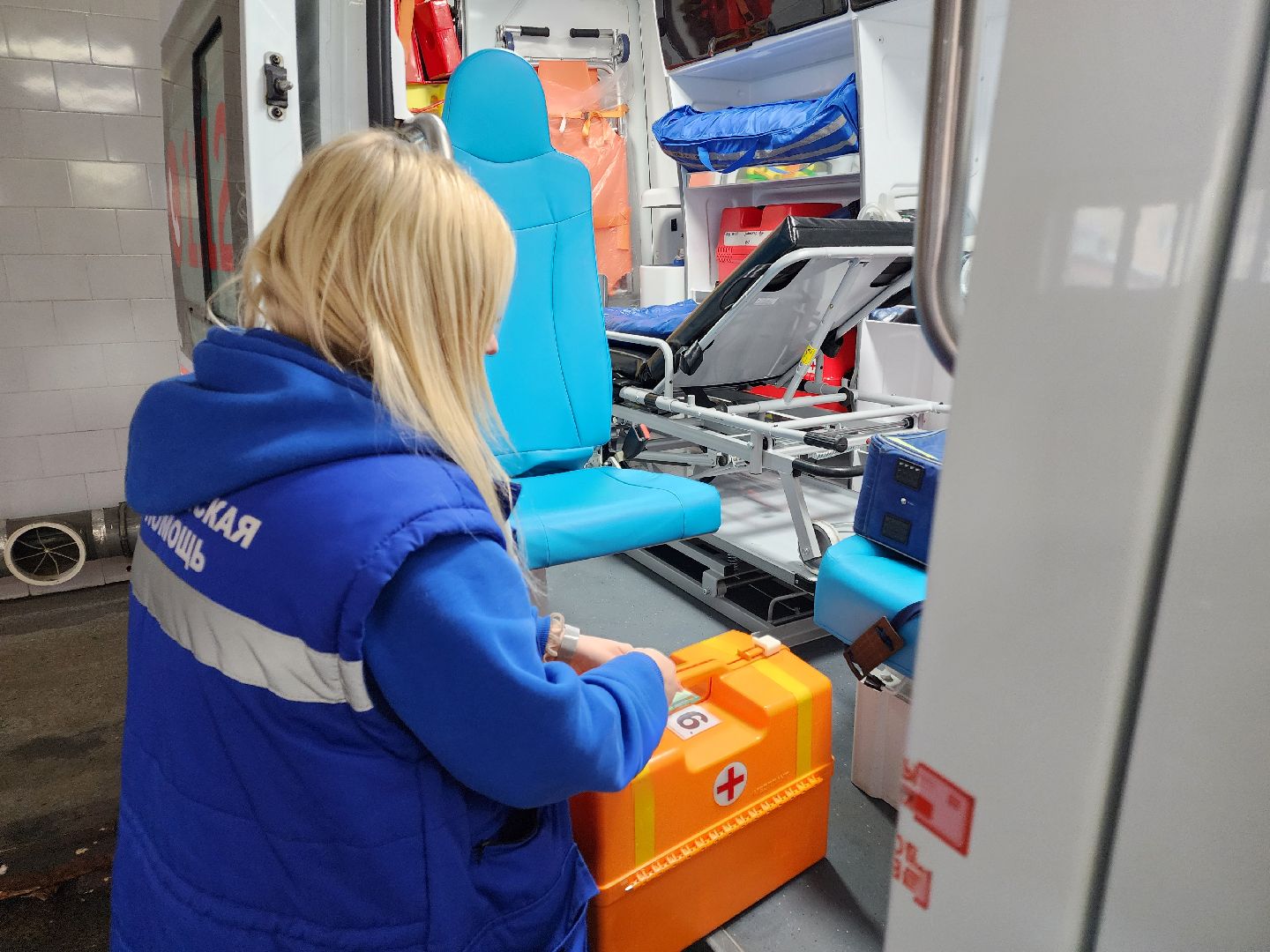 Чехов, подстанция скорой помощи, новые машины, автомобили Газель, оборудование, пополнение автопарка, региональная программа Здравоохранение, губернатор московской области, вертикалки,