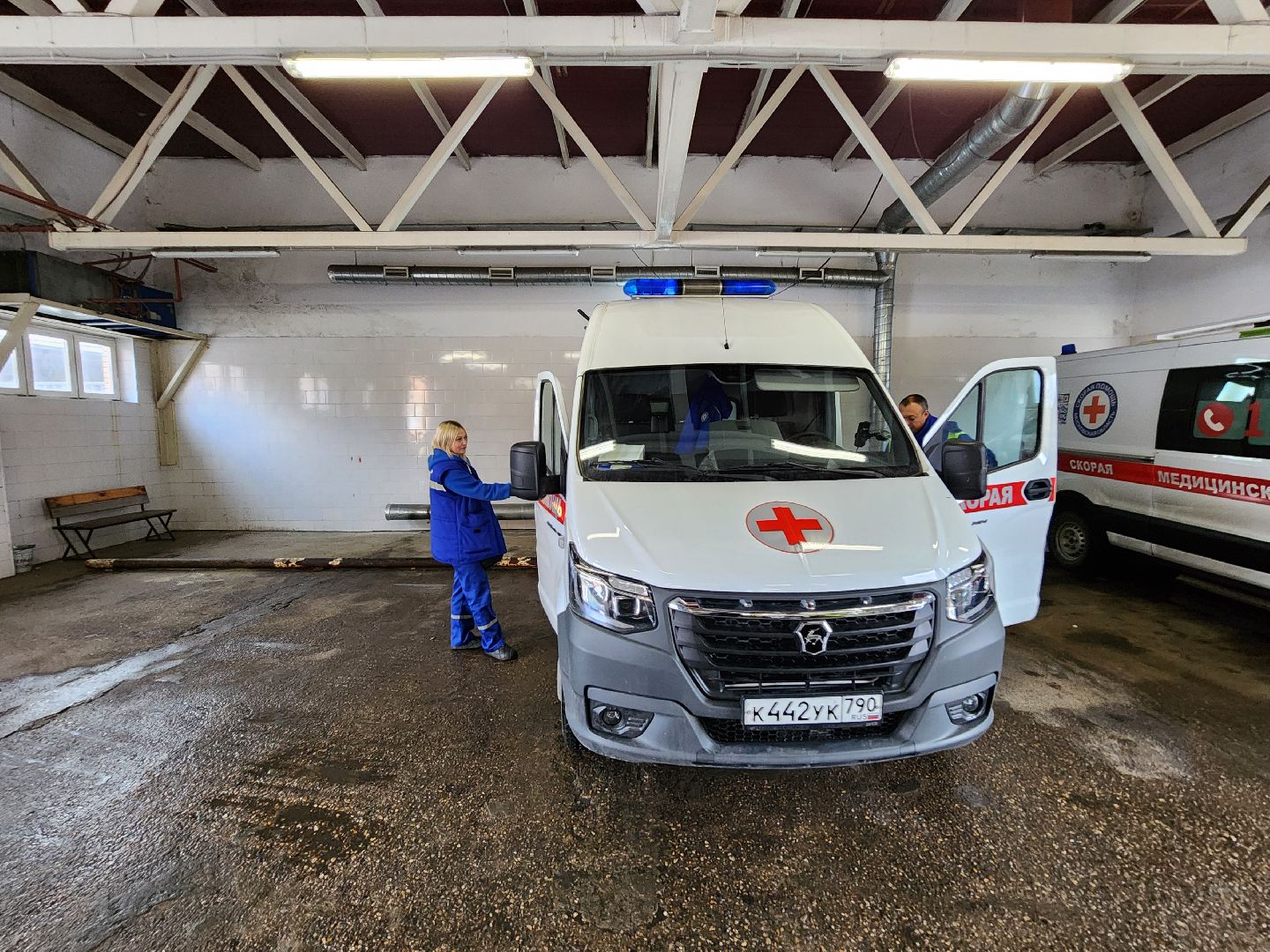 Чехов, подстанция скорой помощи, новые машины, автомобили Газель, оборудование, пополнение автопарка, региональная программа Здравоохранение, губернатор московской области, вертикалки,