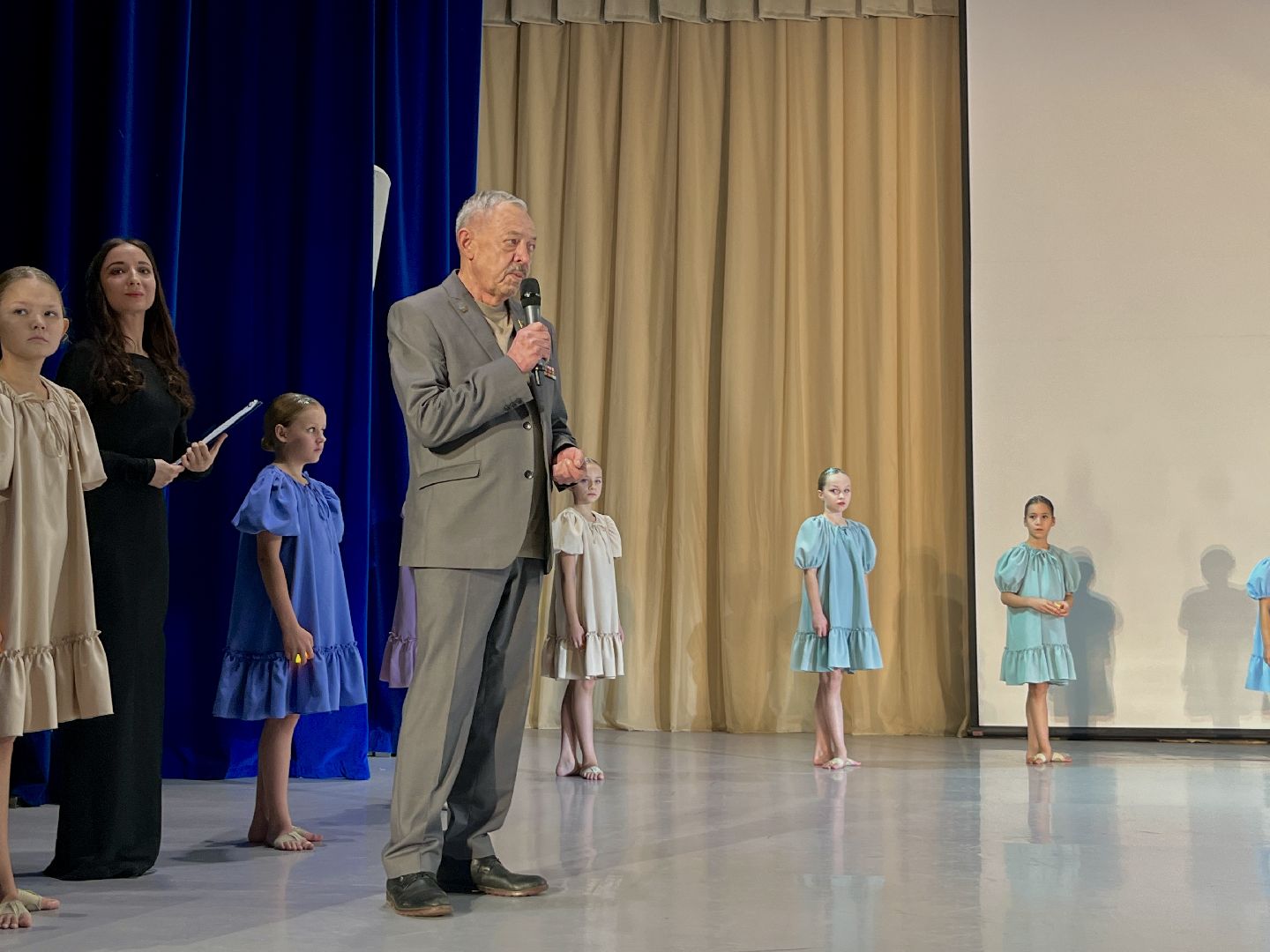 сво выставка, стипендия губернатора, хореографическая школа имени ирины зайцевой, наро-фоминск, памяти бойцов сво,вертикальное видео, вертикалка,