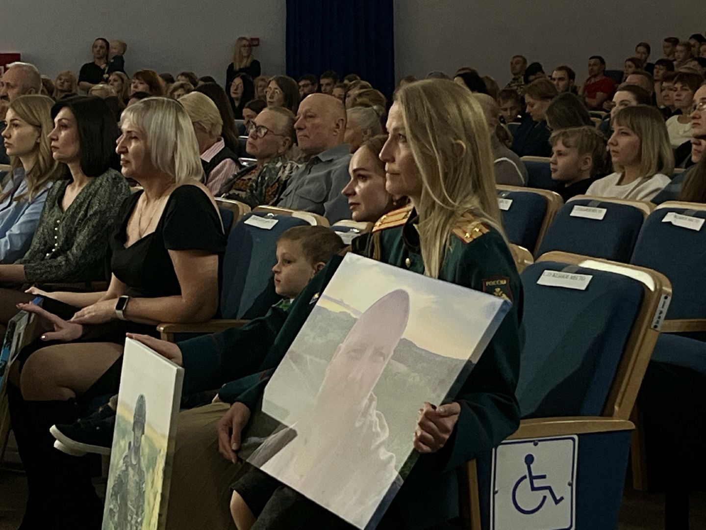 сво выставка, стипендия губернатора, хореографическая школа имени ирины зайцевой, наро-фоминск, памяти бойцов сво,вертикальное видео, вертикалка,