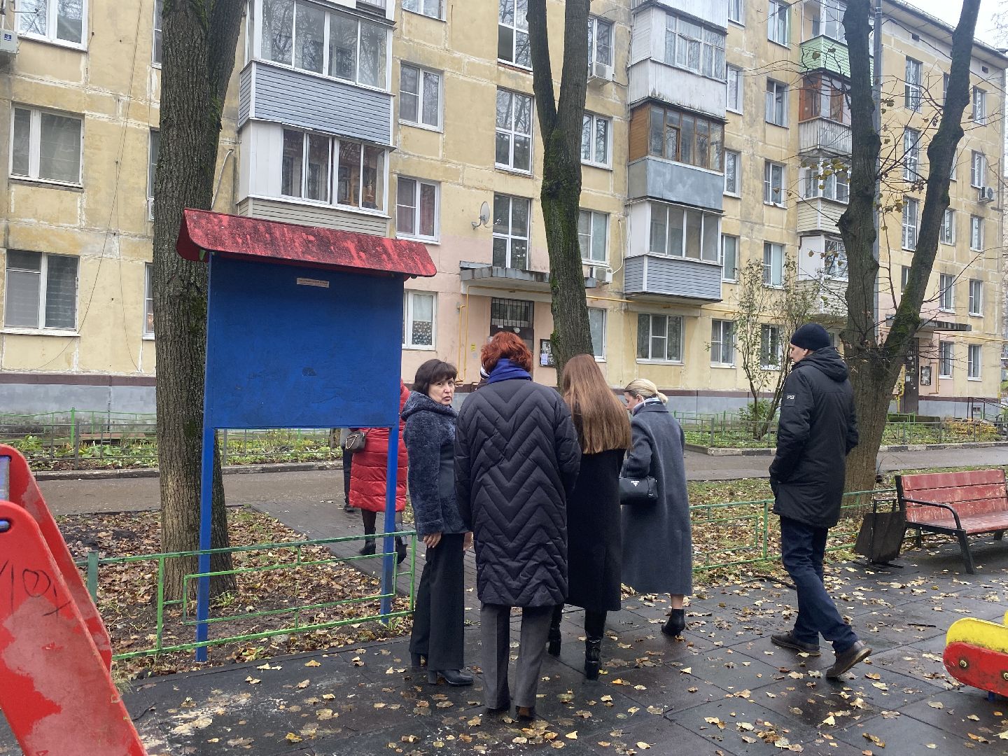 власиха цветной бульвар, обращения жителей власихи, обход территории власиха, детские площадки Власиха, парковка для инвалидов,вертикалка, вертикальное видео,