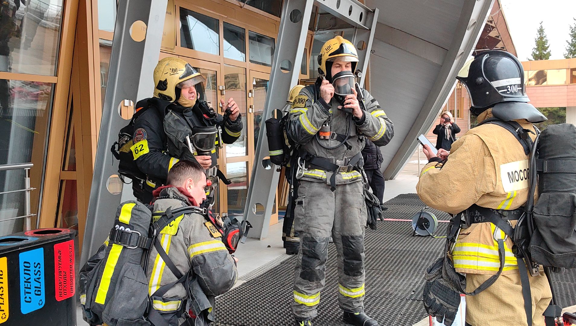 пожар, спасатели, мчс, ликвидация пожара, отряд, техника,