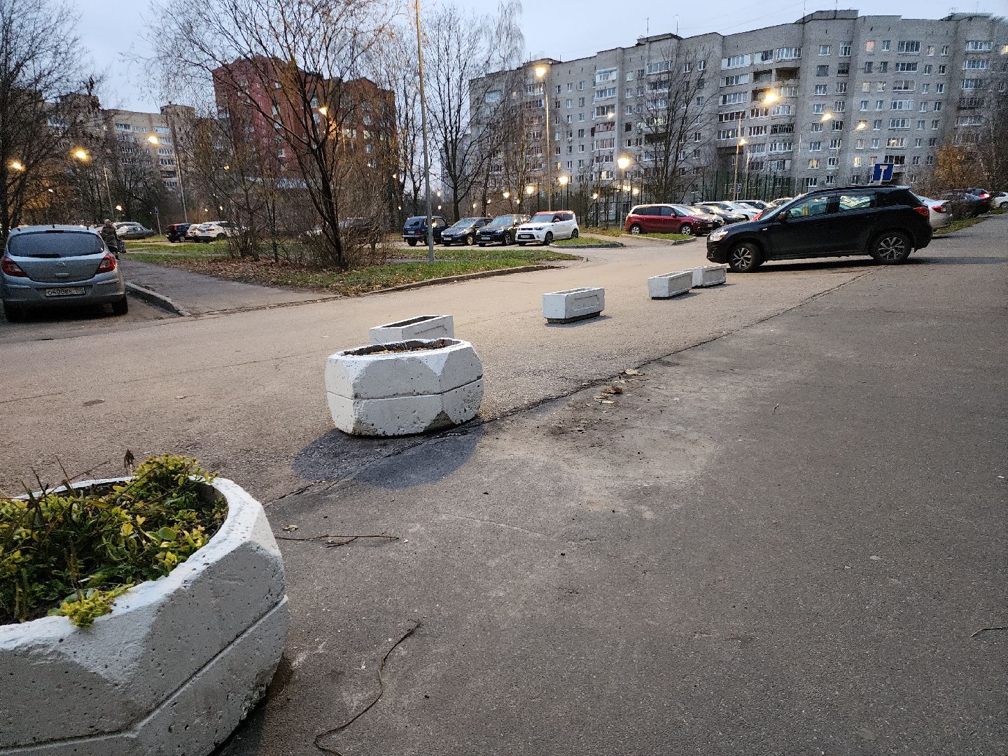 Черноголовка, Незаконная парковка, Парковка автомобилей,