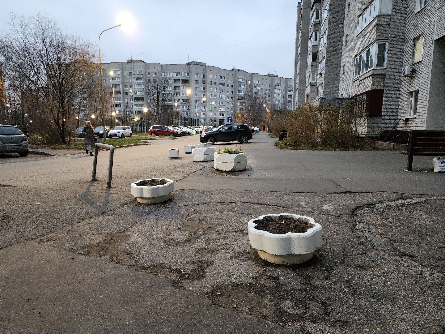 Черноголовка, Незаконная парковка, Парковка автомобилей,