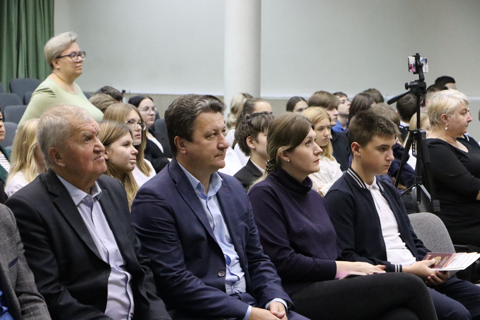 Серебряные Пруды, Даижение Первых, вручение паспортов, юные граждане РФ, школа чуйкова, вертикалки,