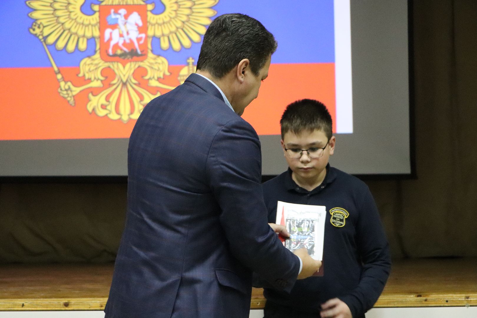Серебряные Пруды, Даижение Первых, вручение паспортов, юные граждане РФ, школа чуйкова, вертикалки,