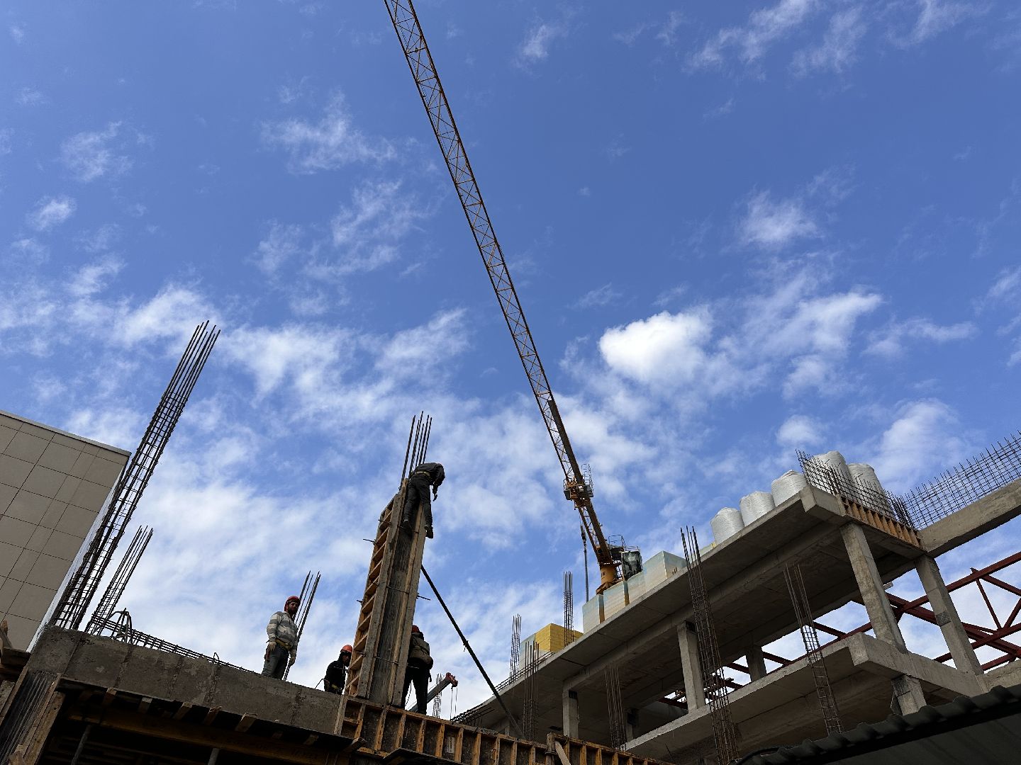 Одинцово, Образование, Строительство