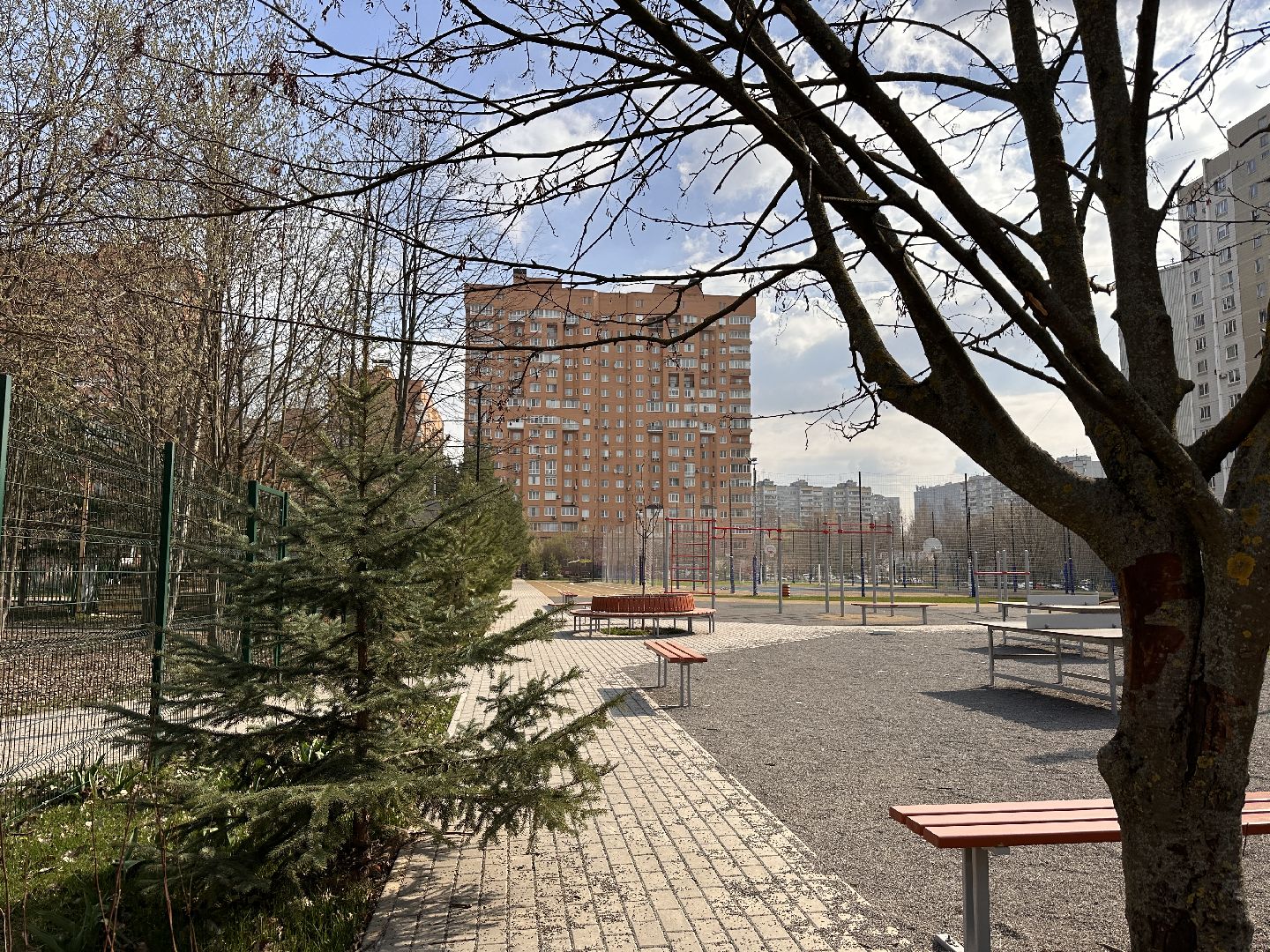 Одинцово, Образование, Строительство