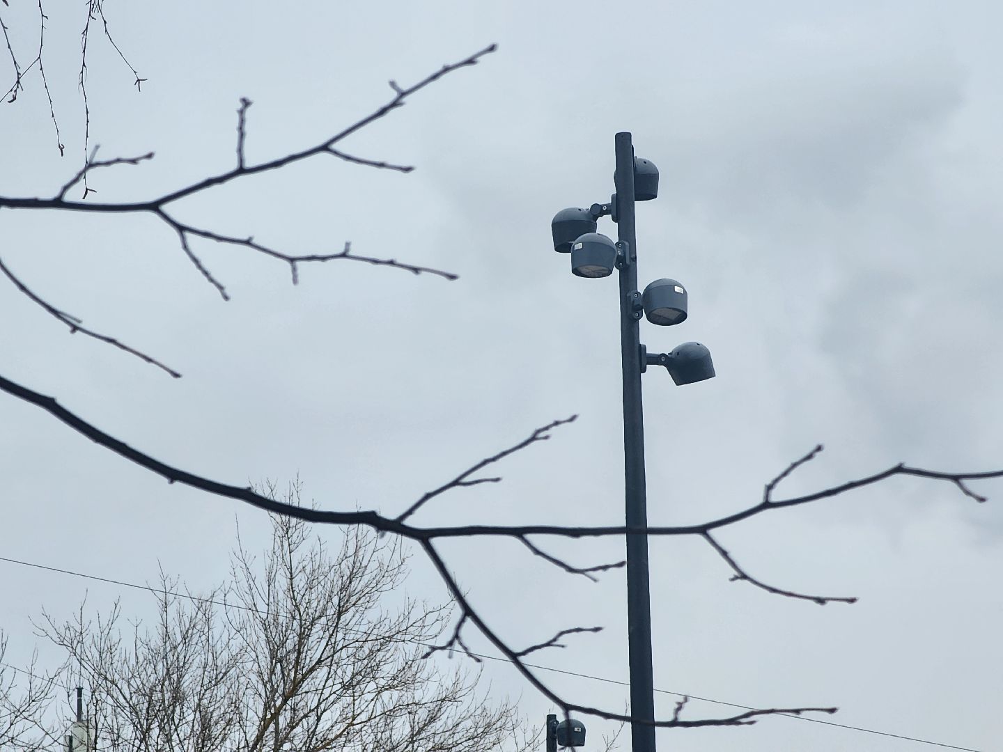 Дубна, Благоустройство, Сквер Журавлева, Столбы освещения, Детская площадка, вертикалки,