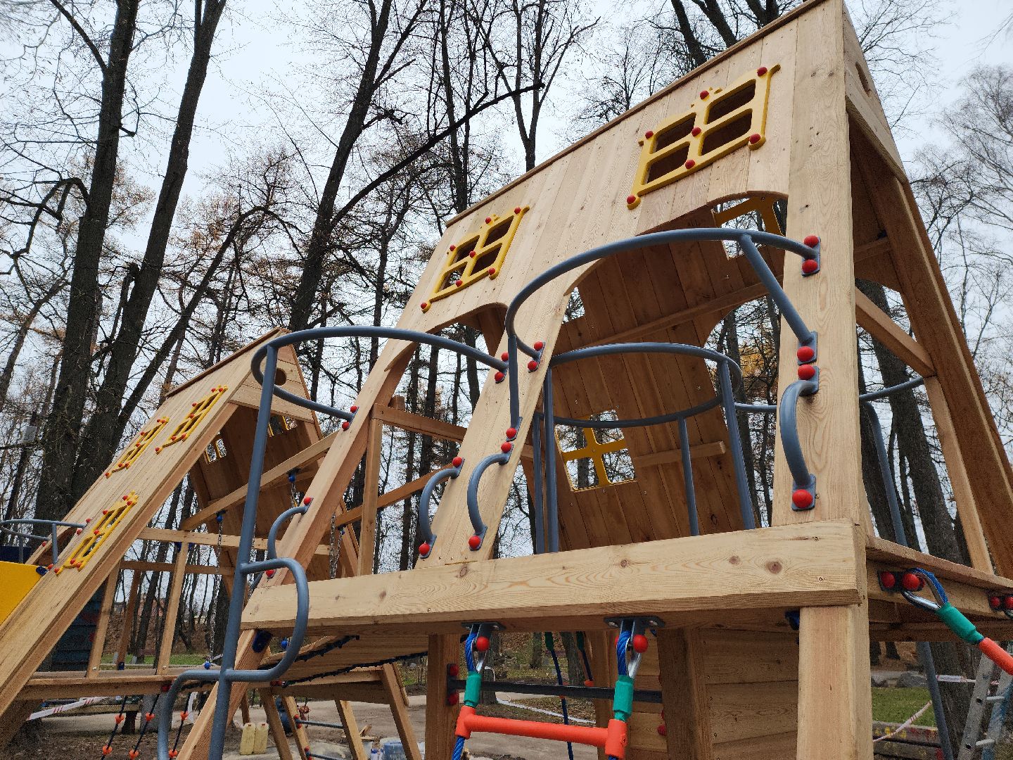 Парк городок, парки подмосковья, руза, детская площадка, рузский городской округ, московская область, подмосковье, вертикалки,